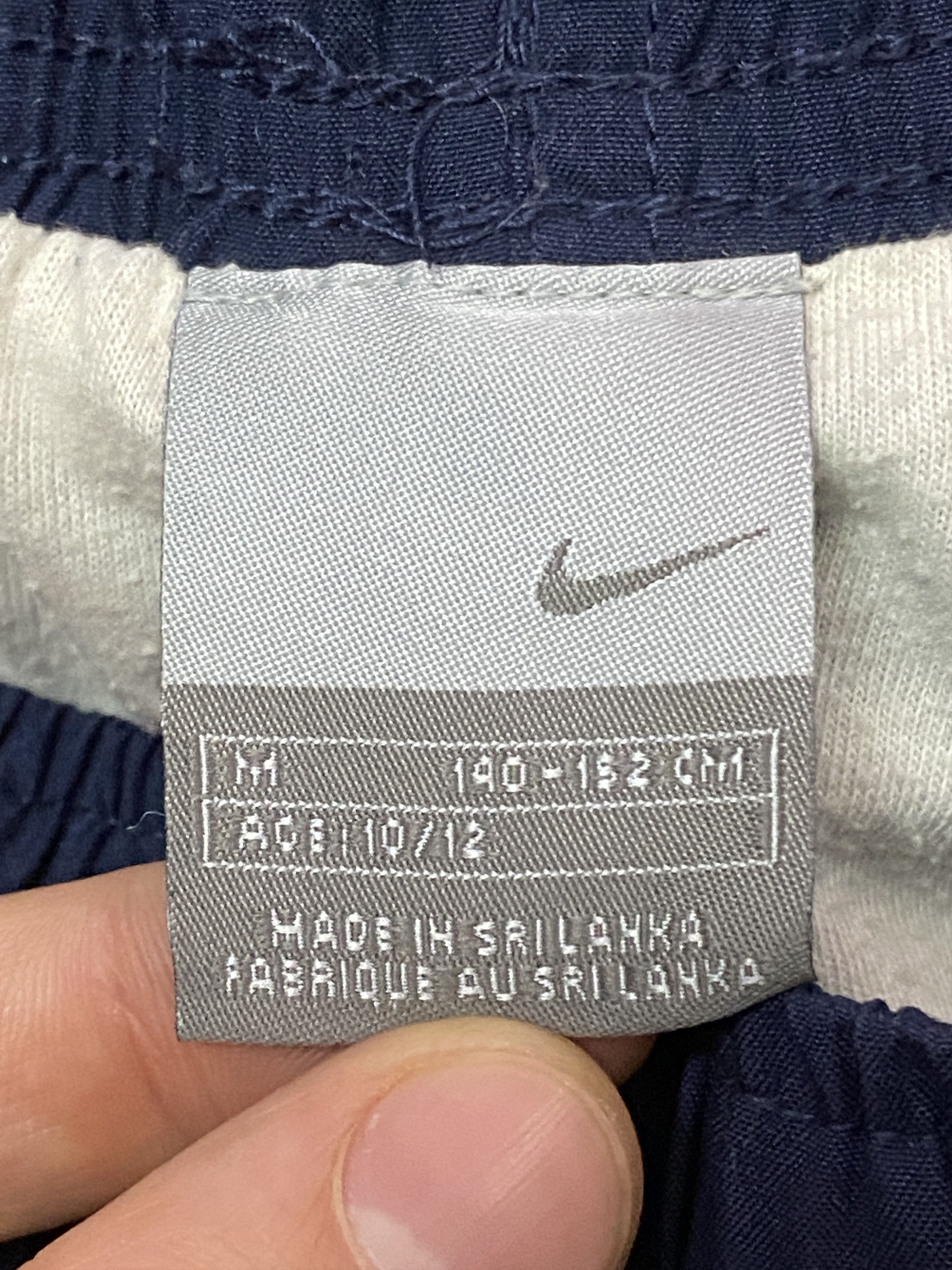 Nike × Vintage Nike Vintage Kids Long Track Shorts - 10-12Y / Women's XS Size 24" / US 00 / IT 34 - 5 Thumbnail