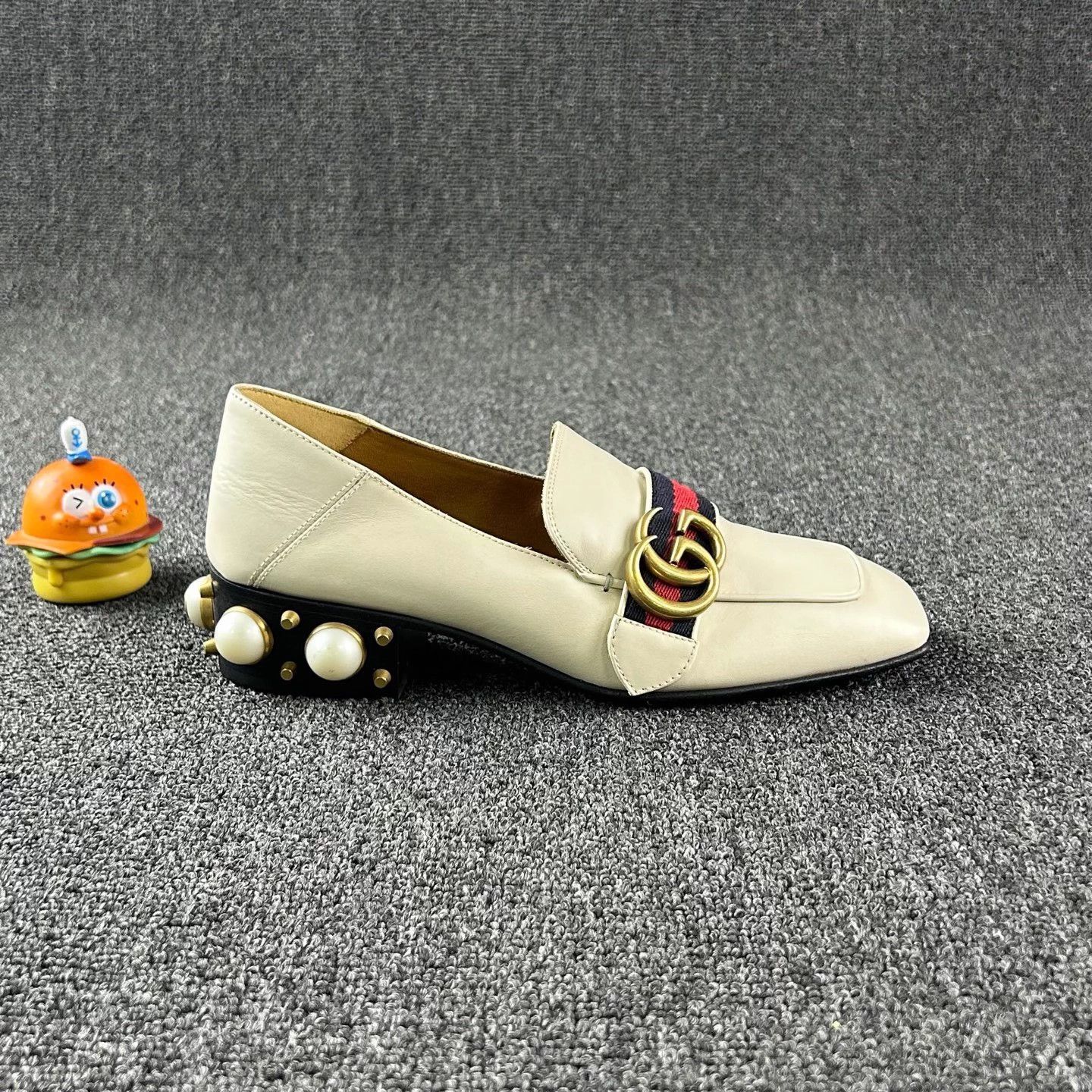 Gucci Gucci White Loafer EUR 36 Double G Pearl Size US 5 / IT 35 - 4 Thumbnail