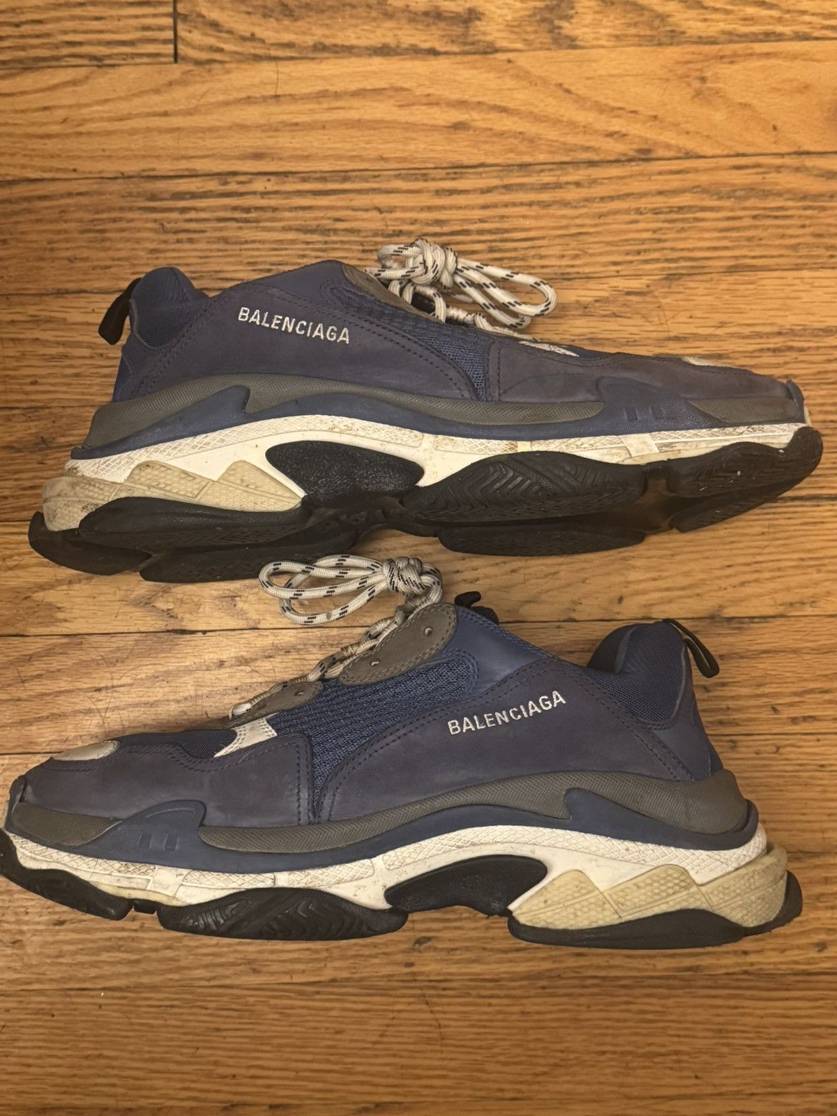 Balenciaga BALENCIAGA TRIPLE S SNEAKER Size US 13 / EU 46 - 2 Thumbnail