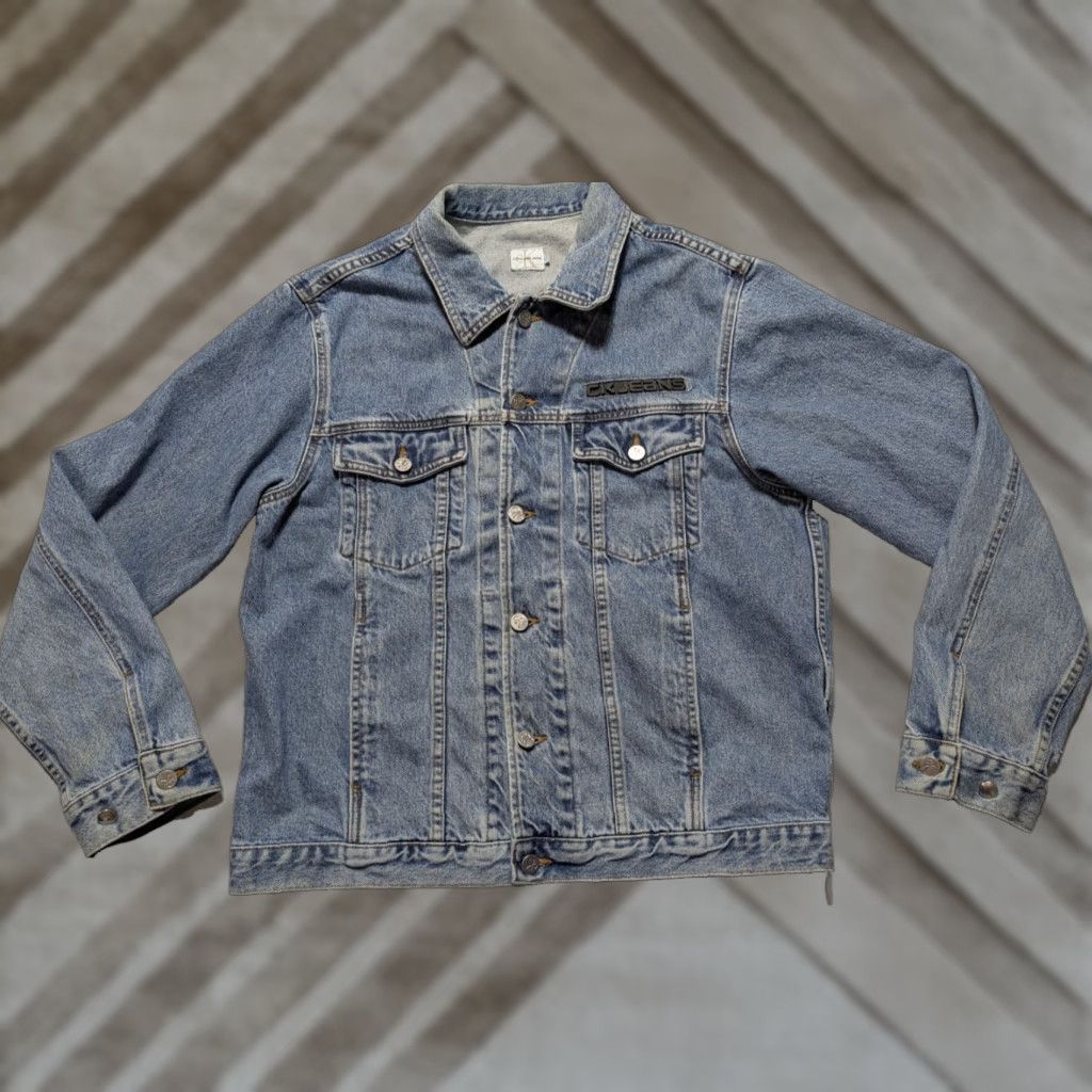 Calvin Klein VINTAGE Calvin Klein CK Jeans Men Large Double Stone Wash Denim Trucker Jacket Size US 33 - 1 Thumbnail