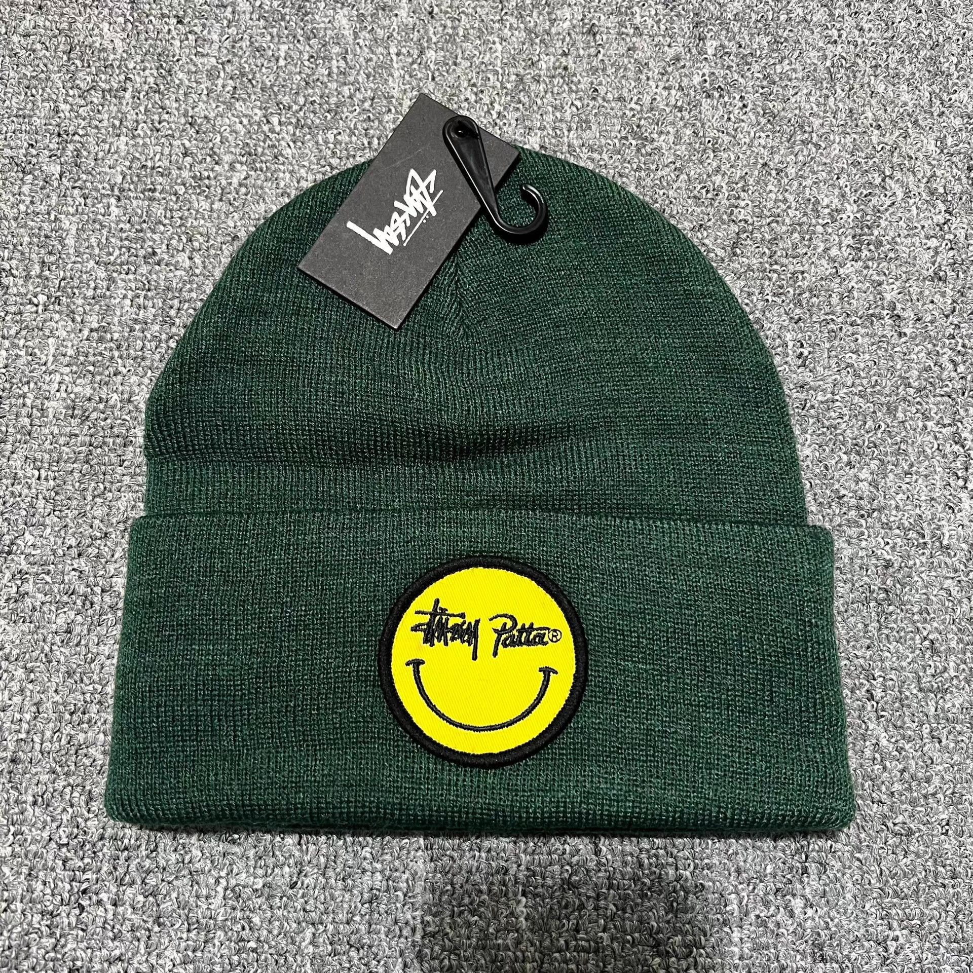 Stussy Stussy x Patta Medal Smile Embroidered Logo Knit Beanie Q7 Size ONE SIZE - 1 Thumbnail