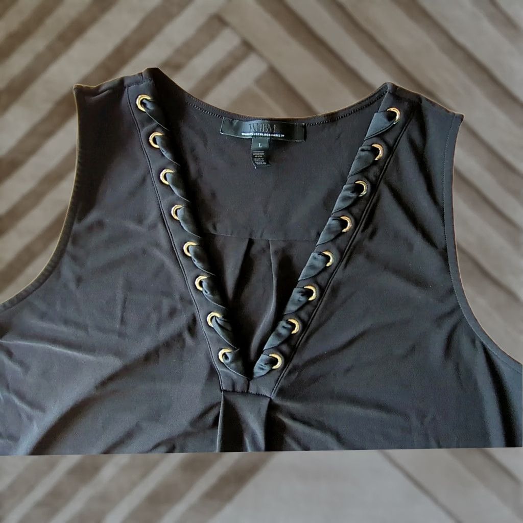 White House Black Market White House Black Market Black Sleeveless V-Neck Womens Medium Tank Blouse Size L / US 10 / IT 46 - 1 Thumbnail