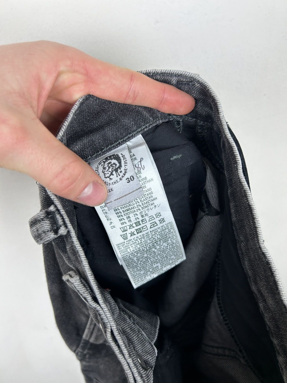 Diesel Diesel D-Dean Slim Stretch Men’s Jeans Size US 30 / EU 46 - 11 Thumbnail