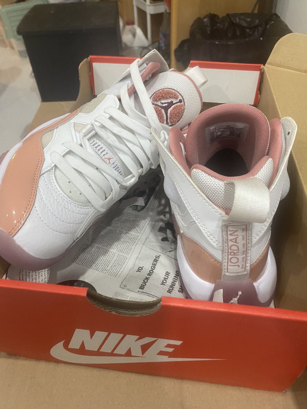 Jordan Brand × Nike Size 7 Y worn once (Like New) 3 Rings Jordans Size US 7 / IT 37 - 2 Thumbnail