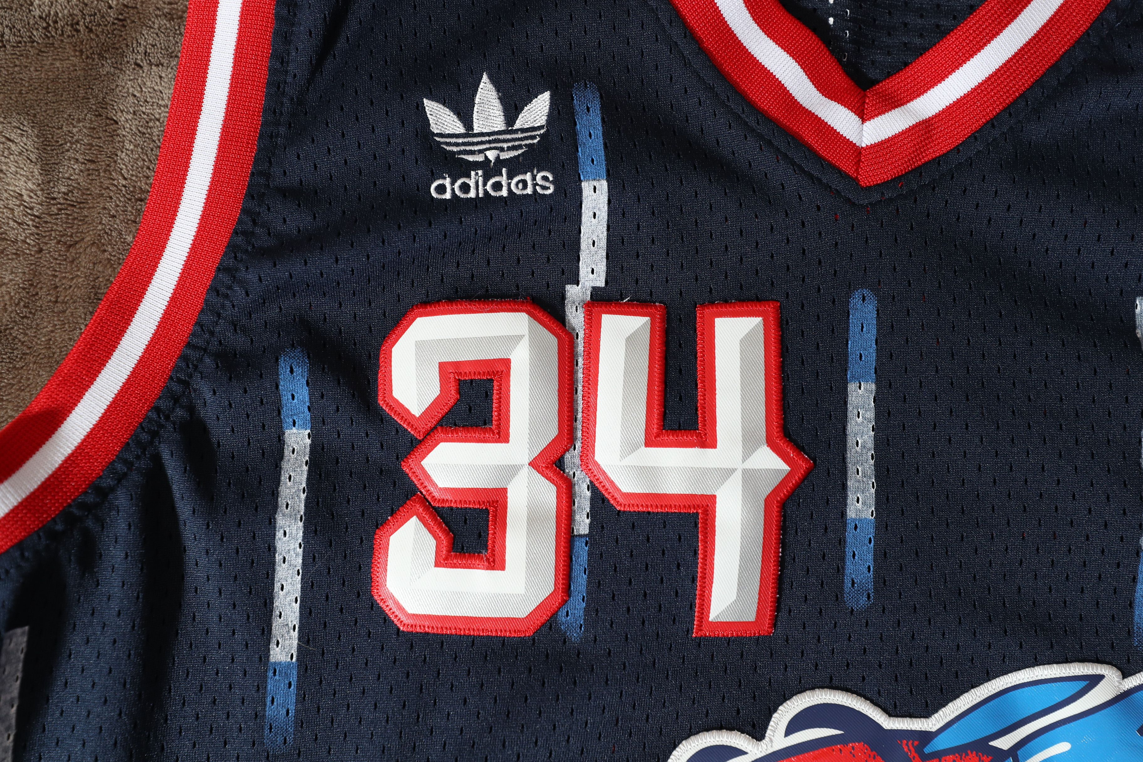 Adidas Houston Rockets Hakeen Olajuwon #34 Jersey (M) Size US M / EU 48-50 / 2 - 5 Thumbnail