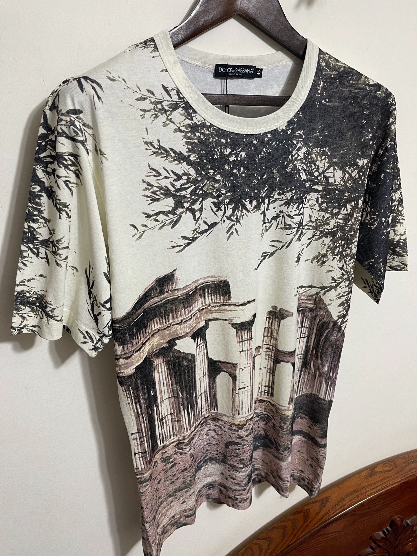Dolce & Gabbana DG Temple Series Short Sleeve T-Shirt 46 Size US S / EU 44-46 / 1 - 3 Thumbnail