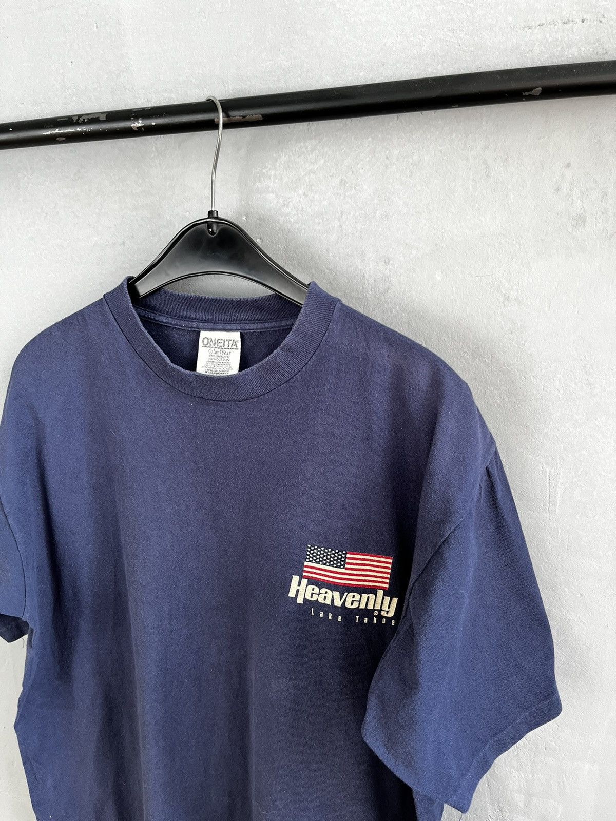 Vintage Heavenly USA T-shirt vintage Size US L / EU 52-54 / 3 - 2 Thumbnail