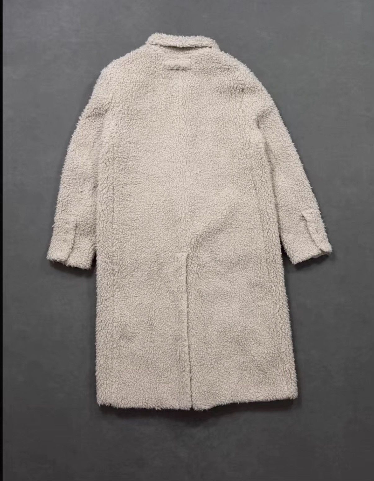 1017 ALYX 9SM White Long Sherpa Coat - Size M Size US M / EU 48-50 / 2 - 2 Thumbnail