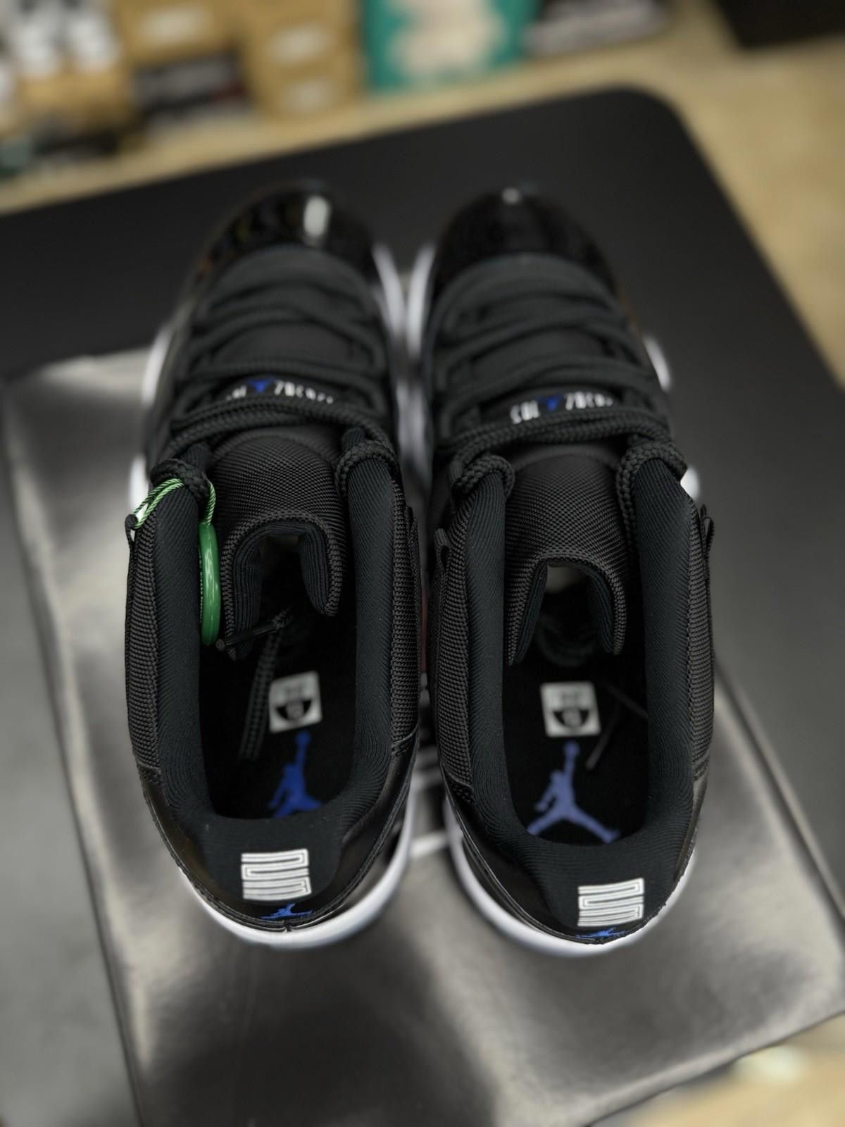 Jordan Brand Nike Air Jordan 11 Retro Low Space Jam FV5104-004 Size 13 Size US 13 / EU 46 - 12 Thumbnail