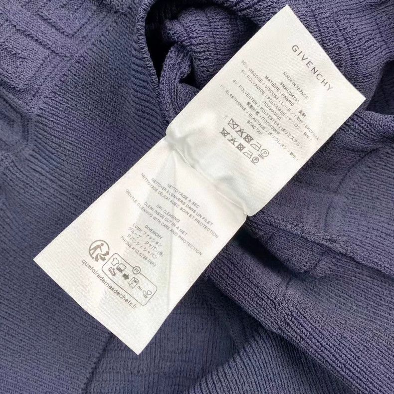 Givenchy Givenchy Embossed Logo All-Over Print Sweater 2506-Nextarro Size US XL / EU 56 / 4 - 5 Thumbnail