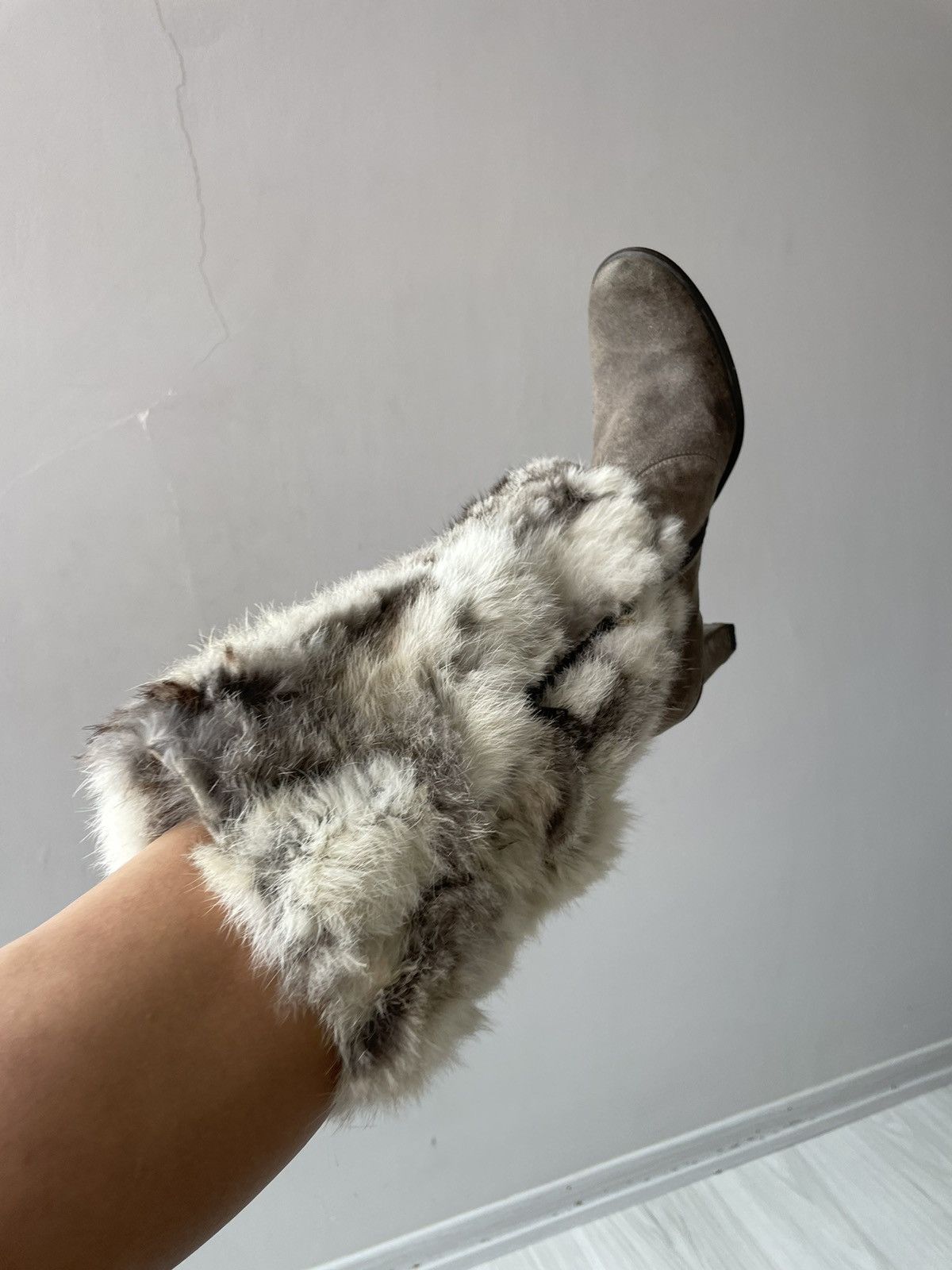Vintage Vintage fur boots Size US 7.5 / IT 37.5 - 5 Thumbnail