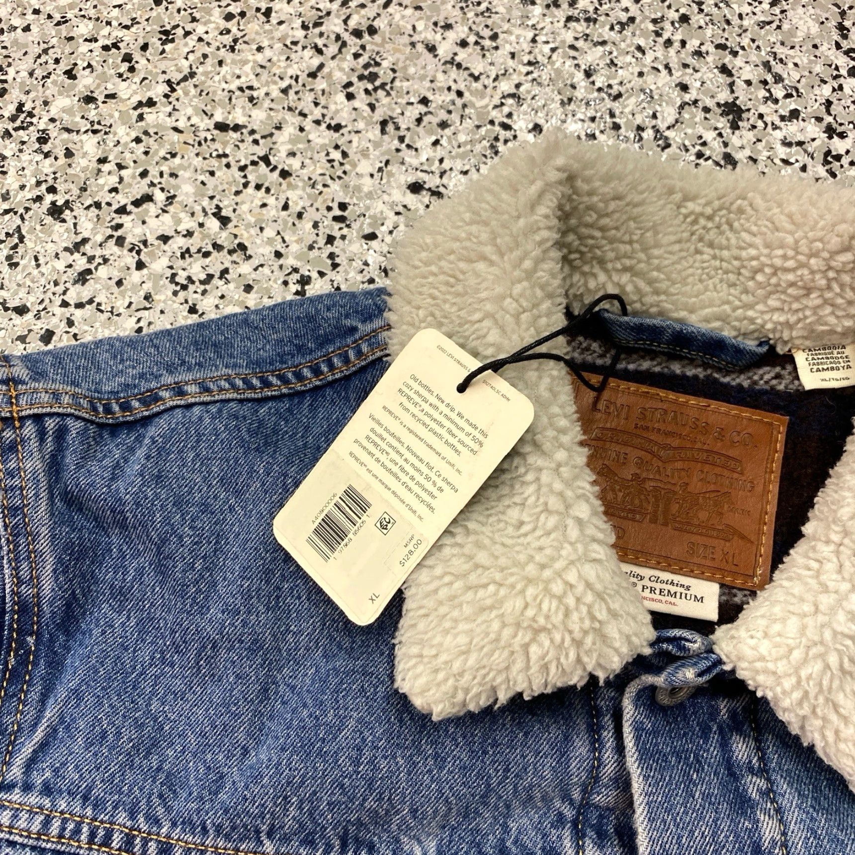 Levi's Levis Premium Type I Lined Trucker Jacket XL Wake Up Medium Wash Big "E" NWT Size US XL / EU 56 / 4 - 3 Thumbnail