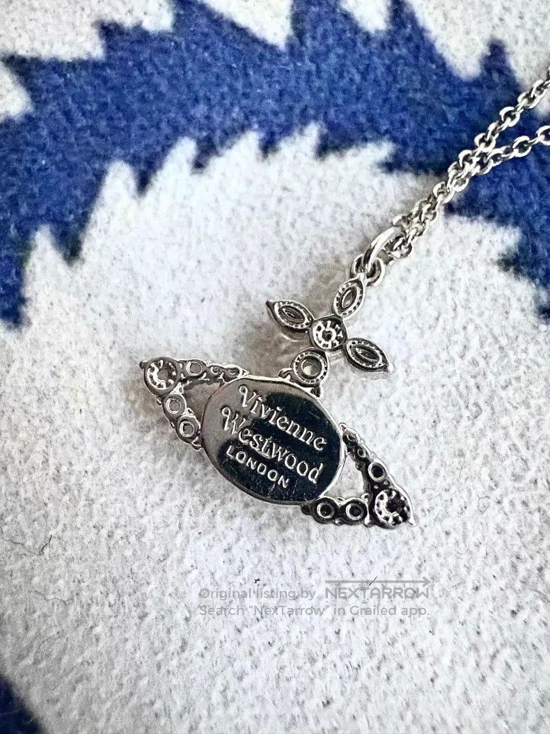 Vivienne Westwood Vivienne Westwood Vintage White Pearl Saturn Necklace Size ONE SIZE - 6 Thumbnail