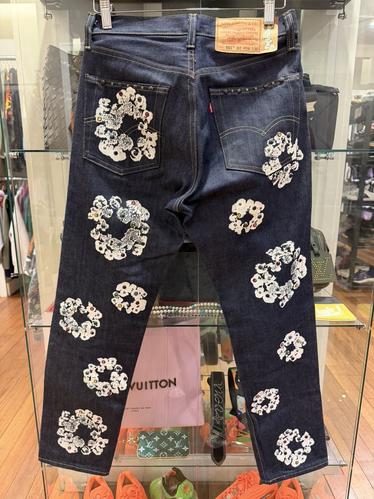 DENIM TEARS × Levi's Denim Tears x Levi’s 501 Rhinestone Cotton Wreath Jeans Size US 28 / EU 44 - 3 Thumbnail