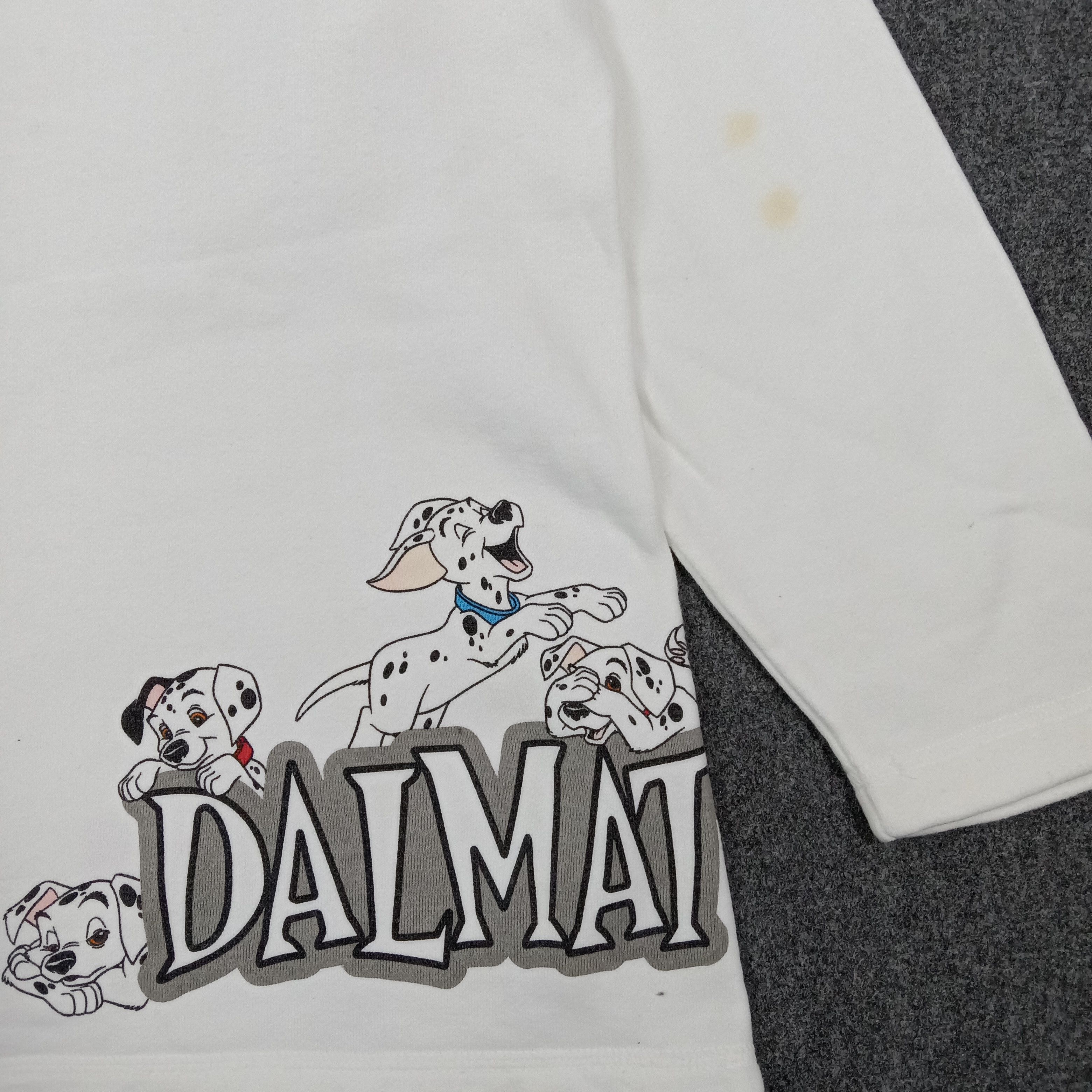 Disney 90's Tokyo Disney 101 Dalmatians Sweatshirt C283N26 Size US M / EU 48-50 / 2 - 3 Thumbnail
