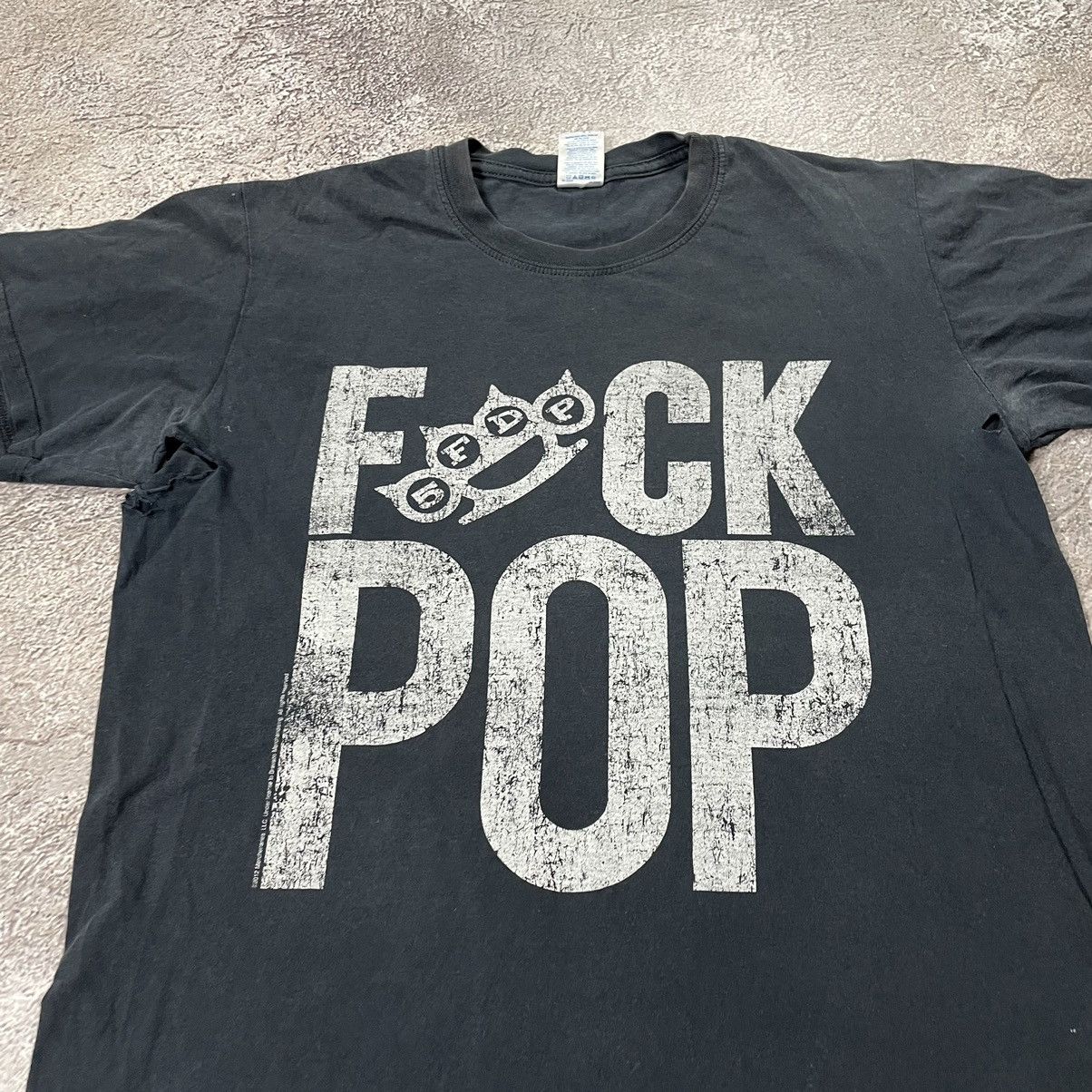 Band Tees Vintage Y2K FUCK POP LETS ROCK Goth Opium FADED THRASHED Tee Size US M / EU 48-50 / 2 - 4 Thumbnail