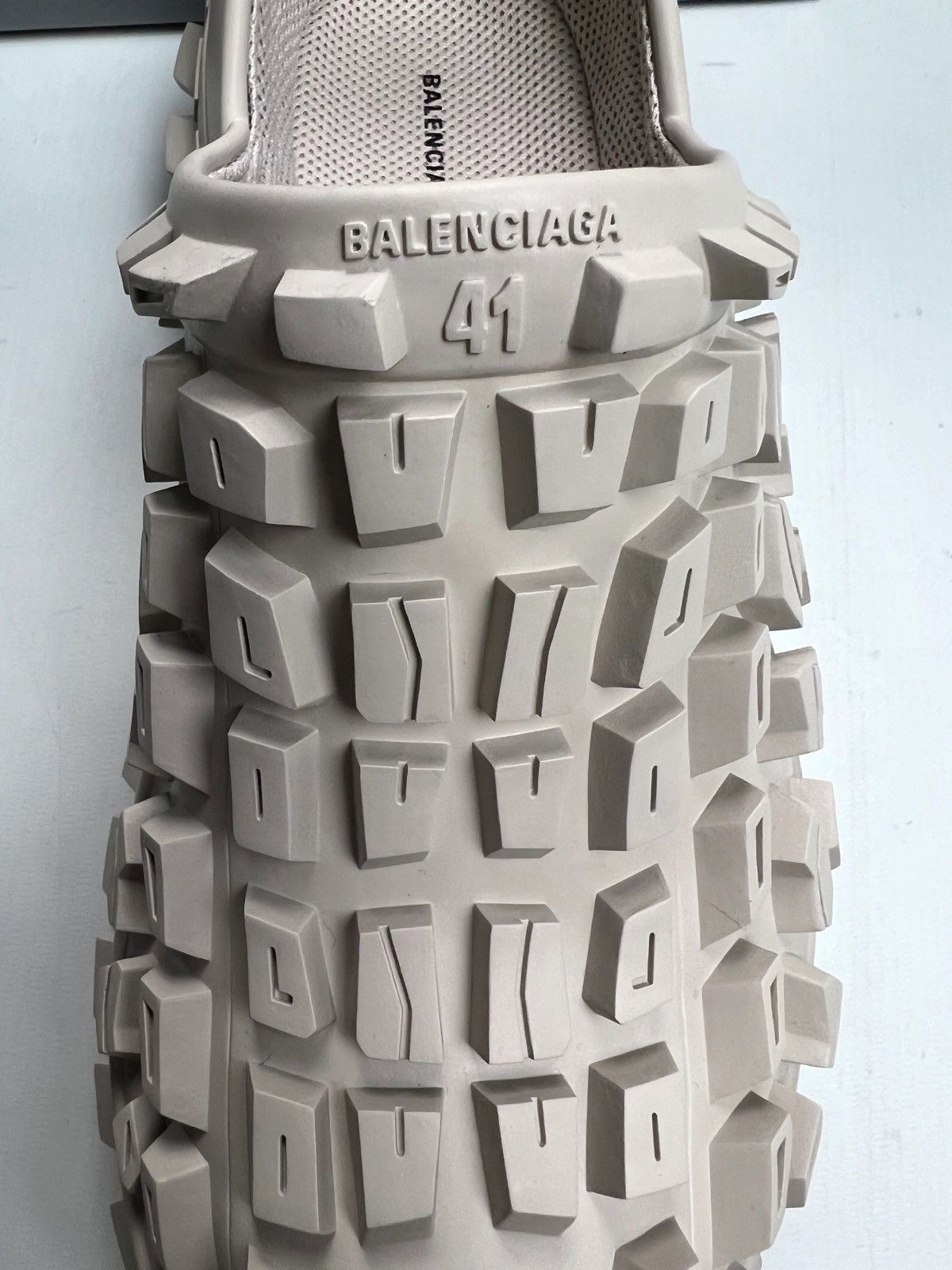 Balenciaga BALENCIAGA DEFENDER CLOG TAN CREME WHITE SZ:41|42 Size US 8.5 / EU 41-42 - 5 Thumbnail
