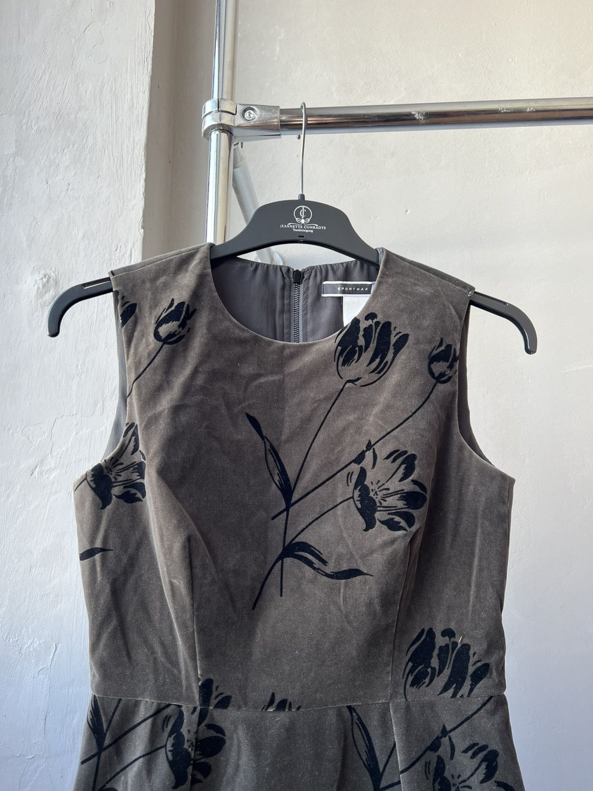 Max Mara SPORT MAX MARA CODE VELOUR FLOWERS ART WOMEN DRESS US 8 Size M / US 6-8 / IT 42-44 - 6 Thumbnail
