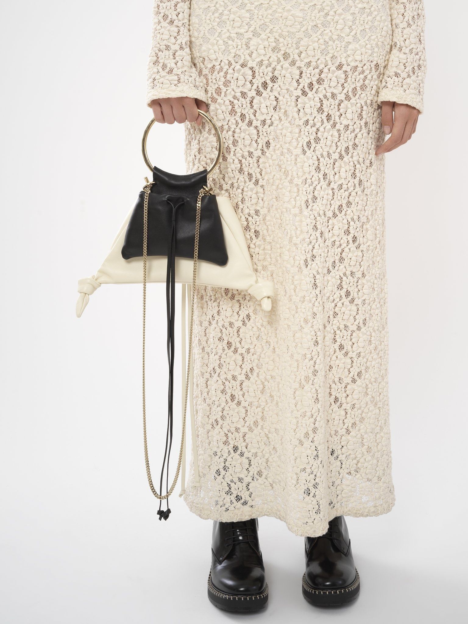 Chloe o1loc1c1224 Size: OS / CHC23 Arlene Pouch in White/Black Size ONE SIZE - 2 Thumbnail