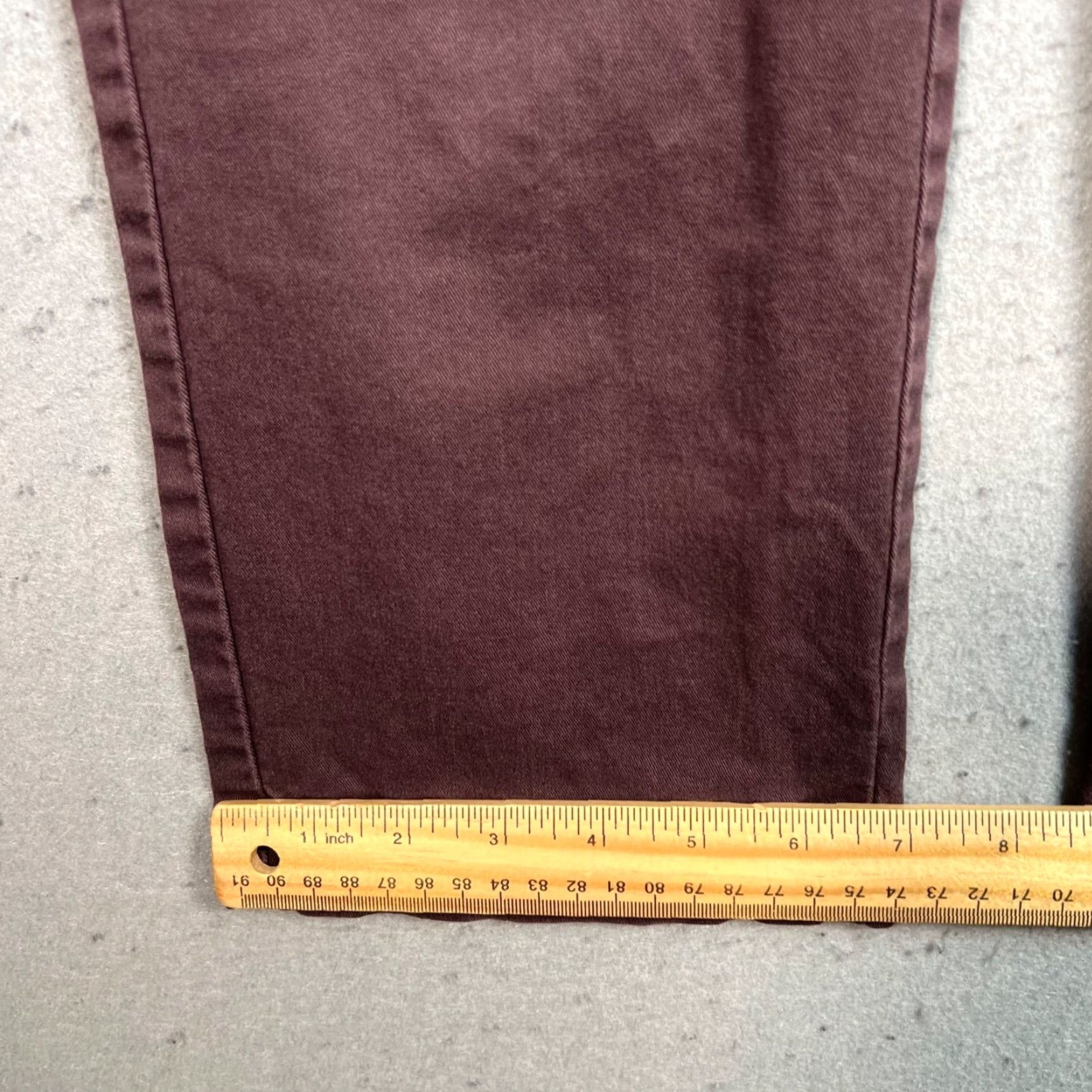 Uniqlo Uniqlo Mens Chino Pants Slim Fit Burgundy Cotton Blend 34 Casual Tailored 32 in Inseam 27 in Size US 34 / EU 50 - 7 Thumbnail
