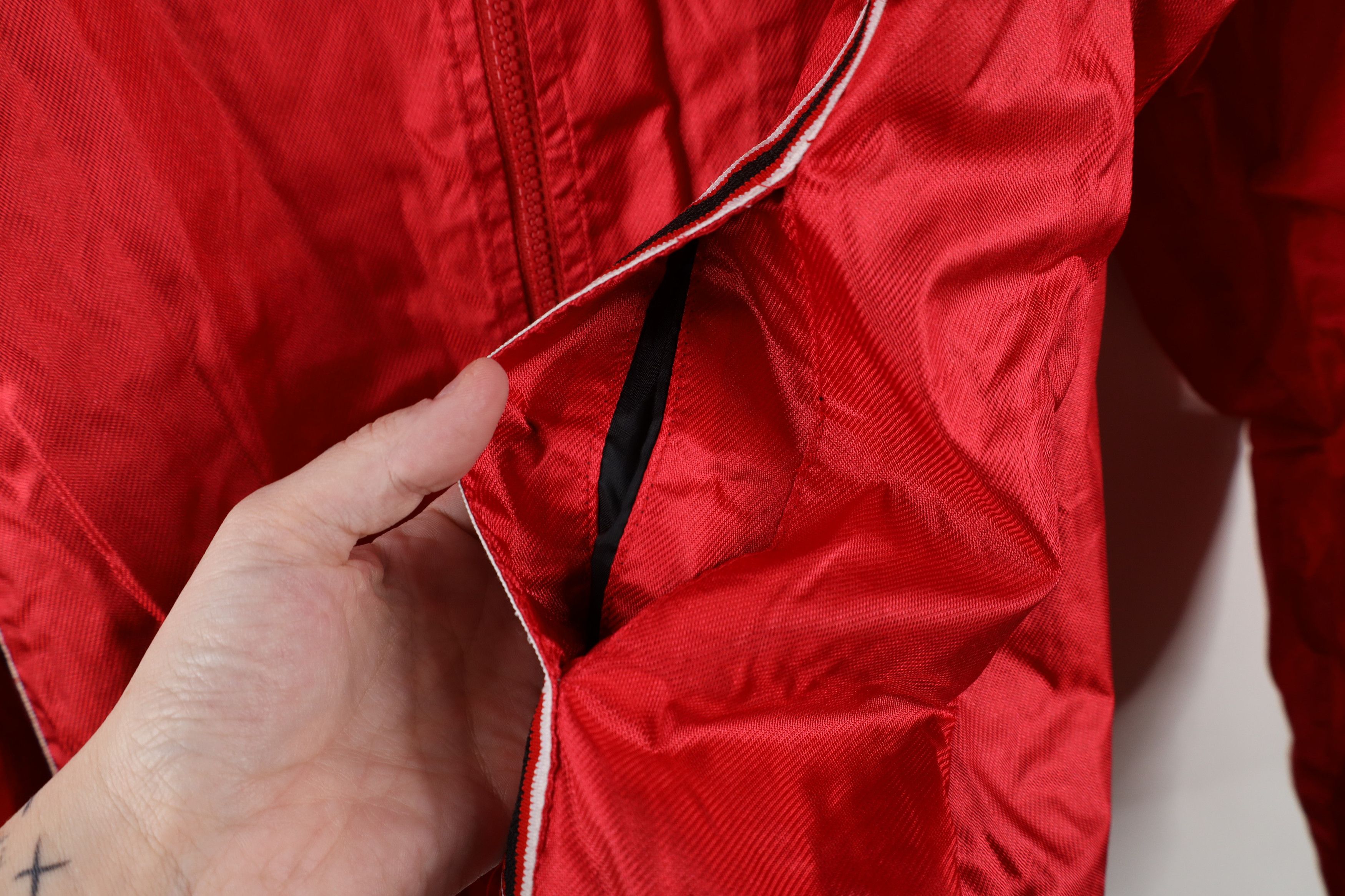 Vintage Vintage 90s Red Wings Hockey Full Zip Windbreaker Jacket Size US S / EU 44-46 / 1 - 7 Thumbnail
