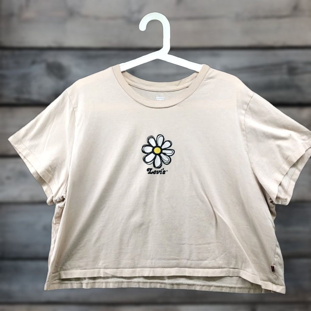 Levi's VINTAGE? (No) Levi's Cropped T Shirt Womens XXL Daisy Flower Graphic Crewneck Short Sleeve Size XXL / US 16-18 / IT 52-54 - 1 Thumbnail