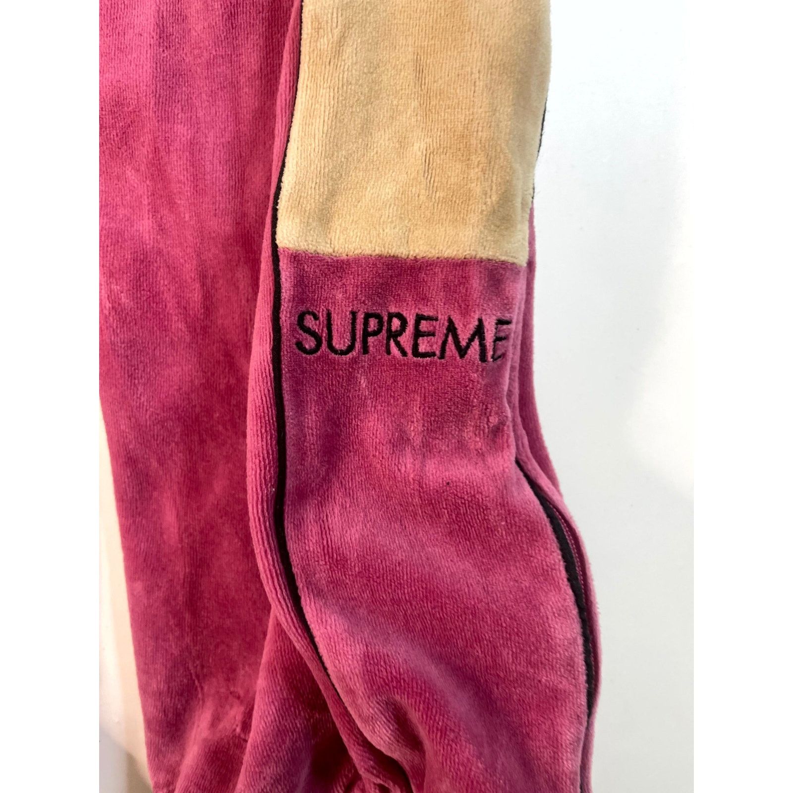 Supreme Supreme Velor Pink Sweatpants Size US 32 / EU 48 - 3 Thumbnail