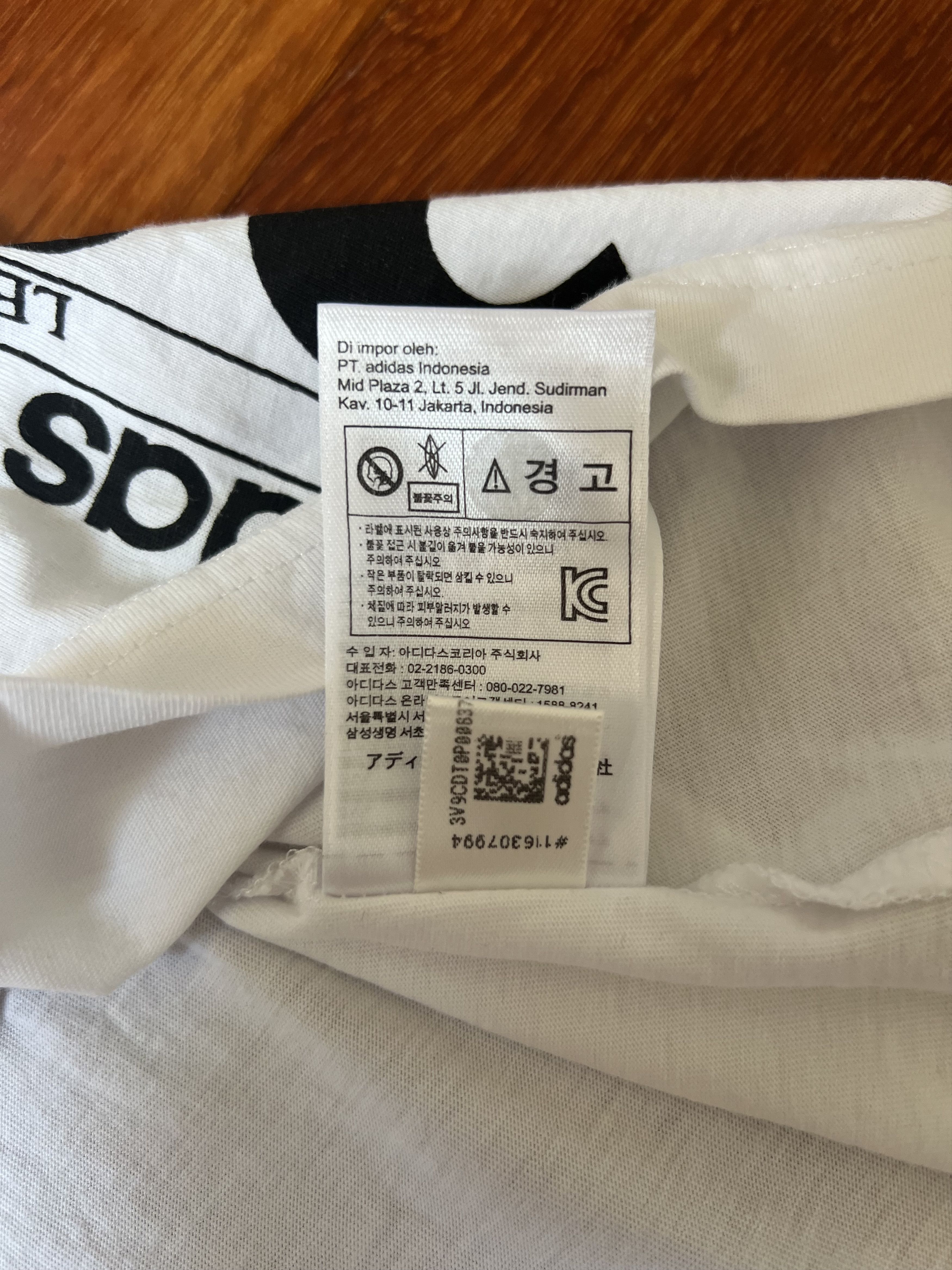 Adidas 💚 Adidas Originals Japan Store Exclusive White Tee Size US M / EU 48-50 / 2 - 12 Thumbnail
