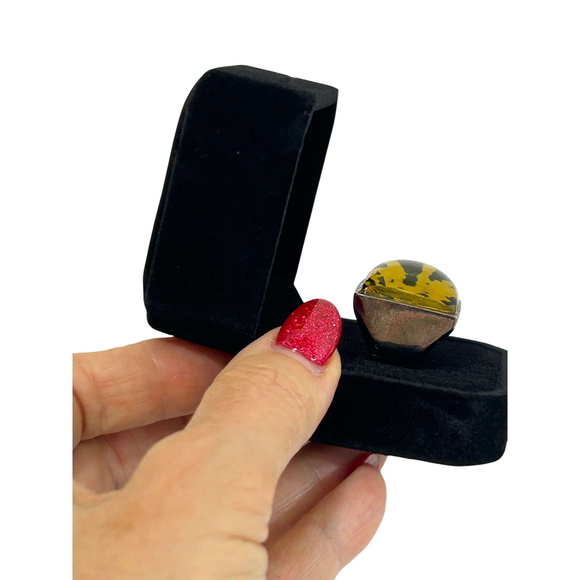 Other Women’s Vintage Fashion Ring Yellow Cheetah 5 Square Lucite Size ONE SIZE - 16 Thumbnail