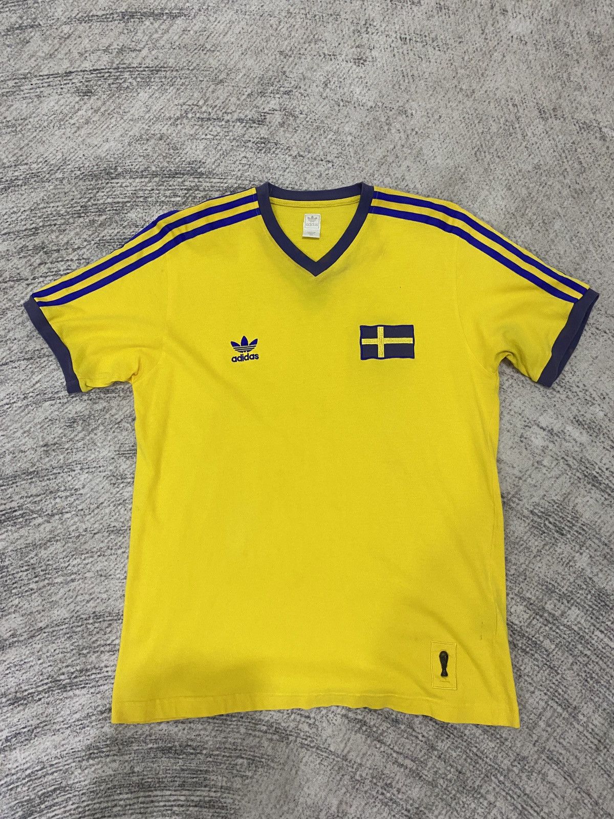 Adidas Adidas Originals Sweden 1974 WC Jersey Ibrahimovic #10 Size US L / EU 52-54 / 3 - 1 Thumbnail