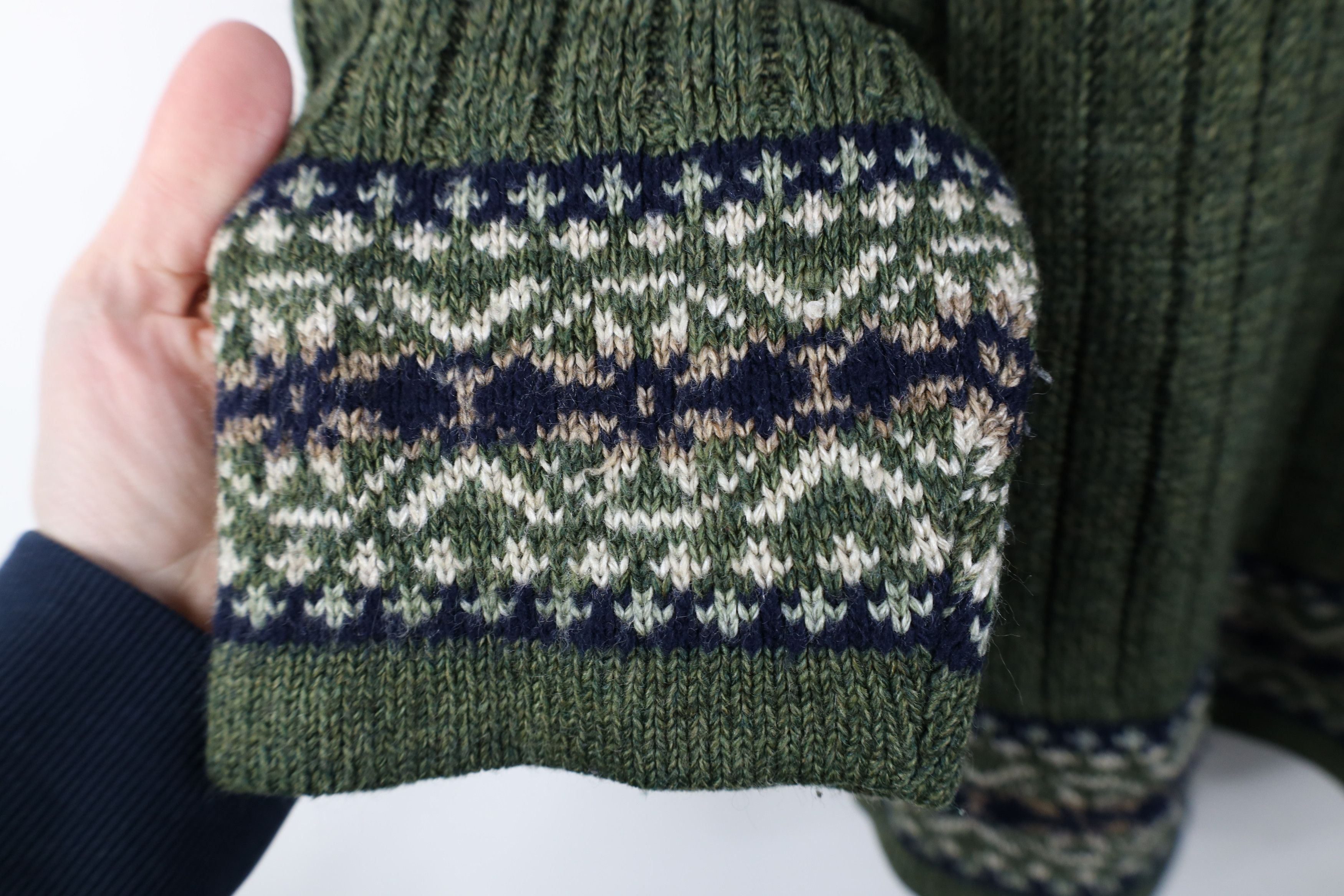 Vintage Vintage 90s Streetwear Distressed Fair Isle Knit Sweater USA Size XXL / US 16-18 / IT 52-54 - 8 Thumbnail