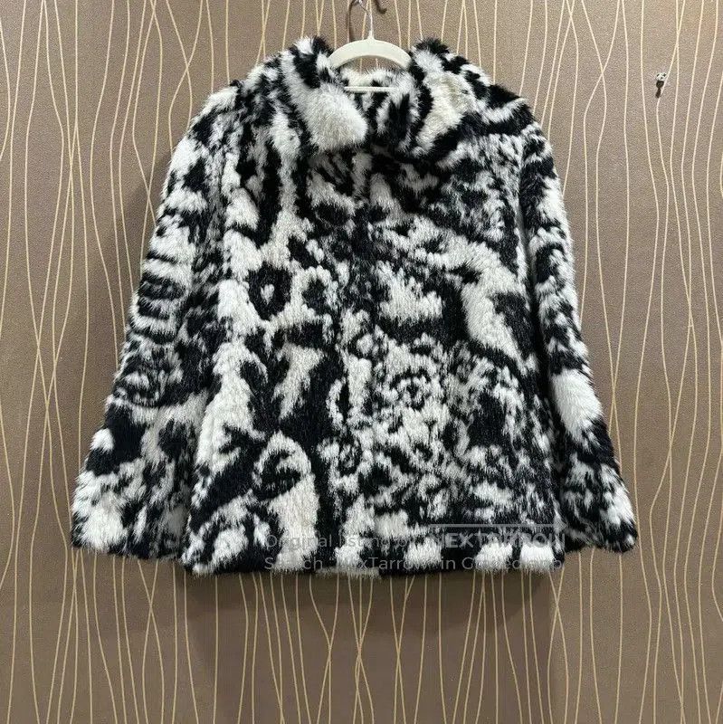 Dior Dior White Animal Print Women's Jacket . Size S / US 4 / IT 40 - 1 Thumbnail
