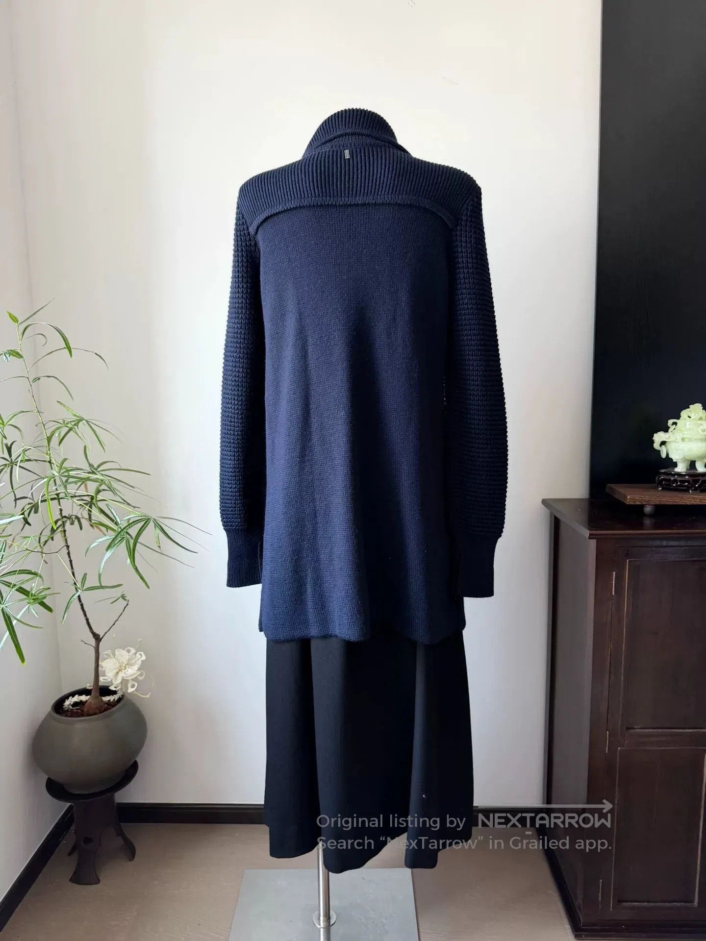 Sportmax SPORTMAX Navy Leather Button Knit Cardigan. Size M / US 6-8 / IT 42-44 - 7 Thumbnail