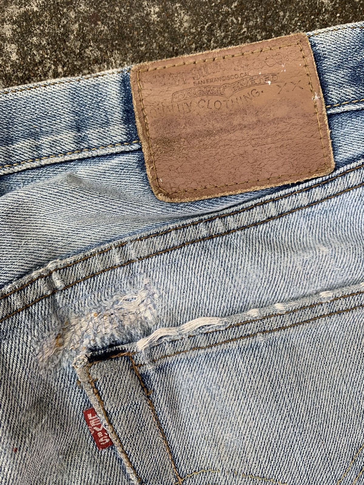 Levi's 🔥ACCOFFER🔥Vintage Levi’s 501 Big E Selvedge Distressed Denim Size US 34 / EU 50 - 13 Thumbnail