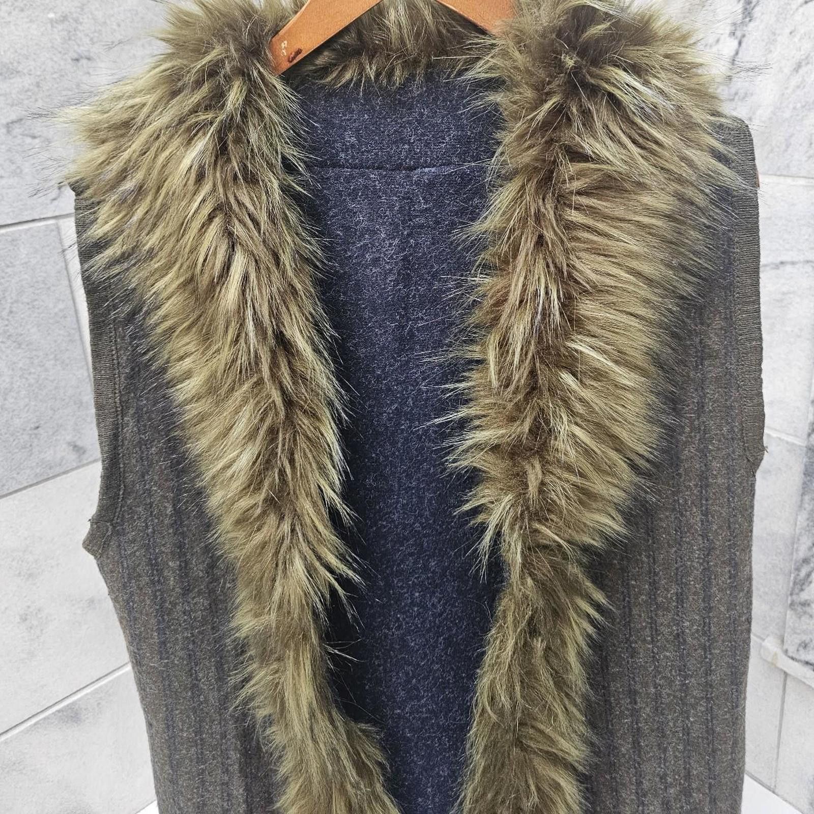 Other Women's Earth Tone Faux Fur Trim Vest Size M / US 6-8 / IT 42-44 - 2 Thumbnail