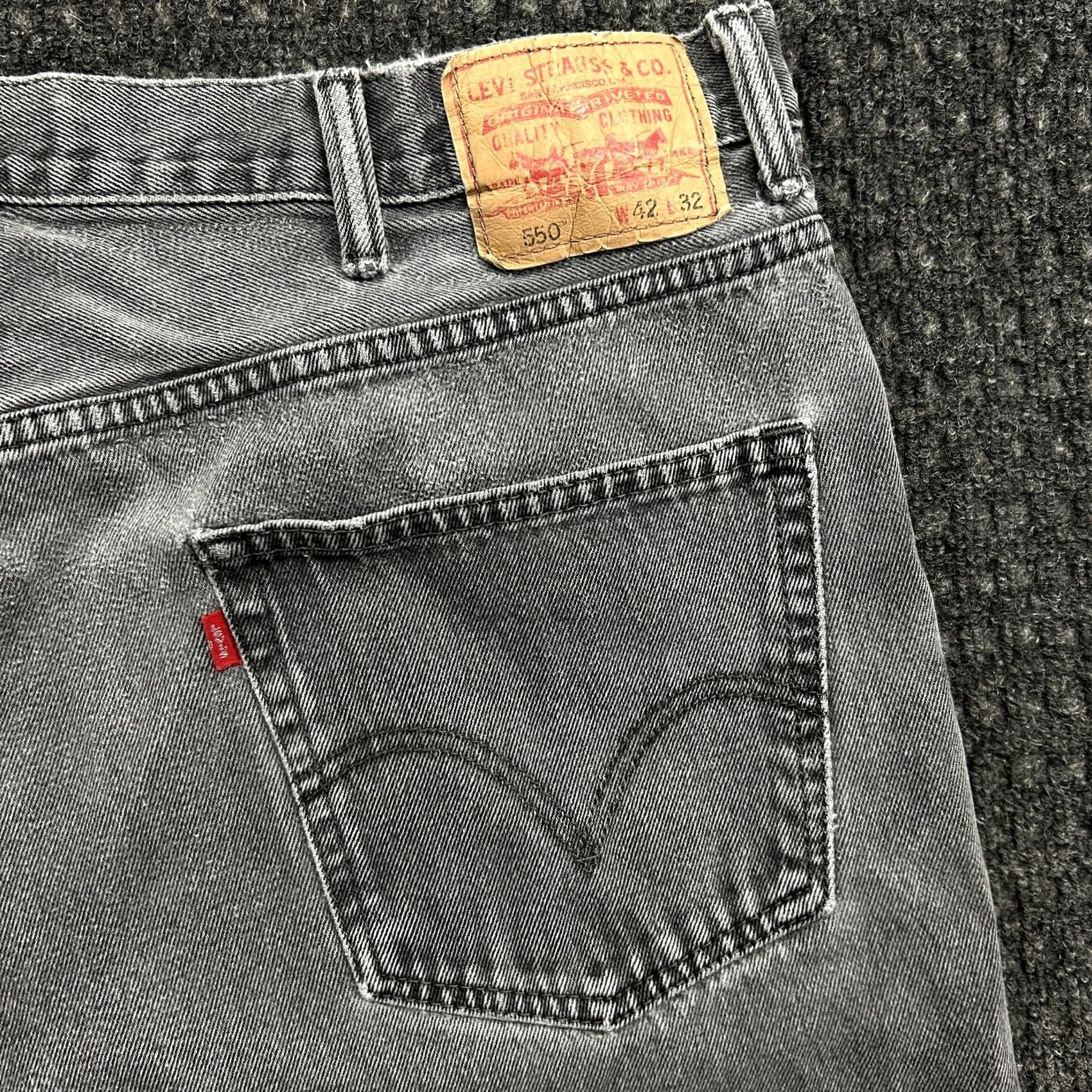 Levi's VINTAGE Levi’s Denim Jean Shorts Jorts 550 Relaxed Fit 42 Cutoff Faded Black y2k Mens Shorts Size US 42 / EU 58 - 5 Thumbnail