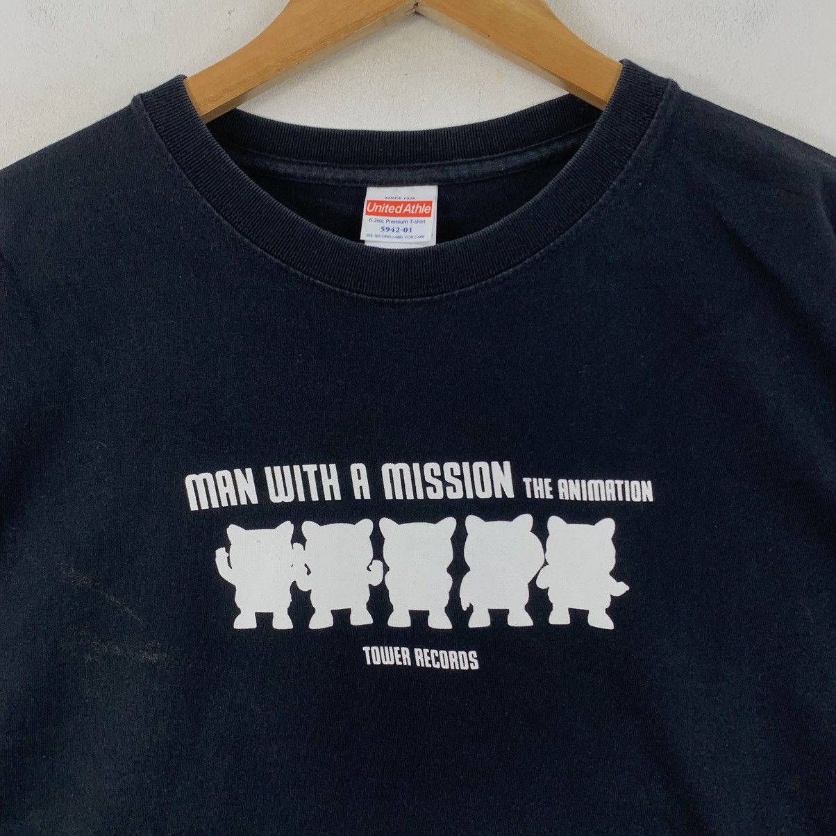 Vintage MAN WITH A MISSION Animation Tower Records Japan Tshirt Size US L / EU 52-54 / 3 - 4 Thumbnail