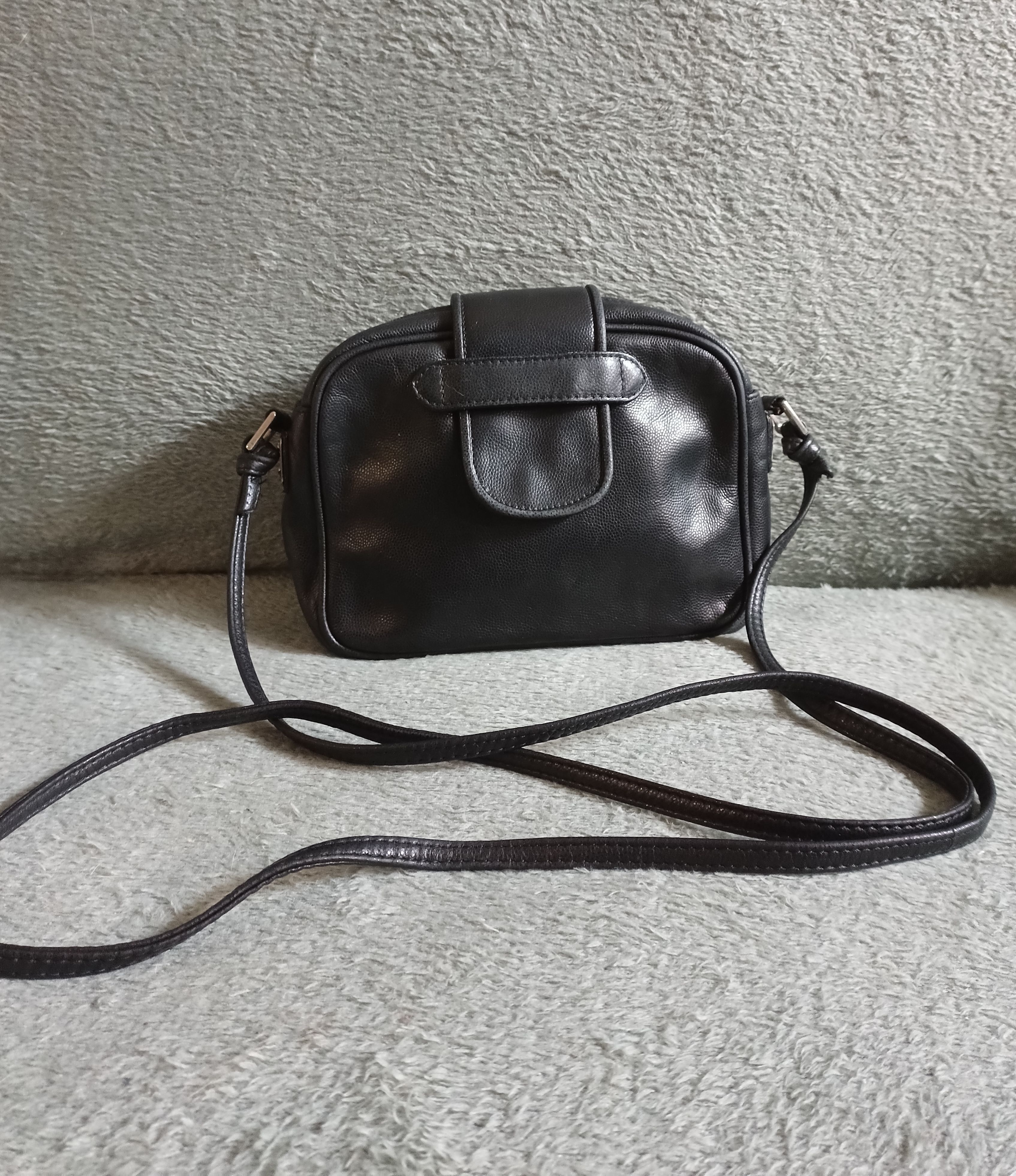 Bally BALLY Black Leather Small Crossbody Shoulder Bag Size ONE SIZE - 1 Thumbnail