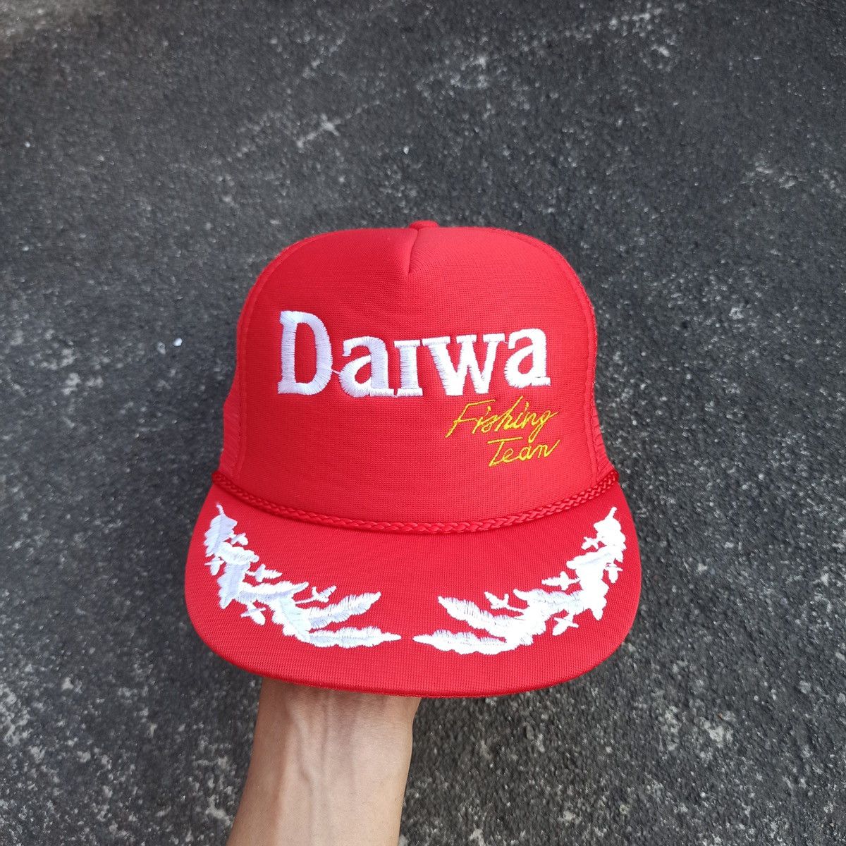 Vintage VINTAGE DAIWA FISHING TEAM TRUCKER HAT. Size ONE SIZE - 2 Thumbnail