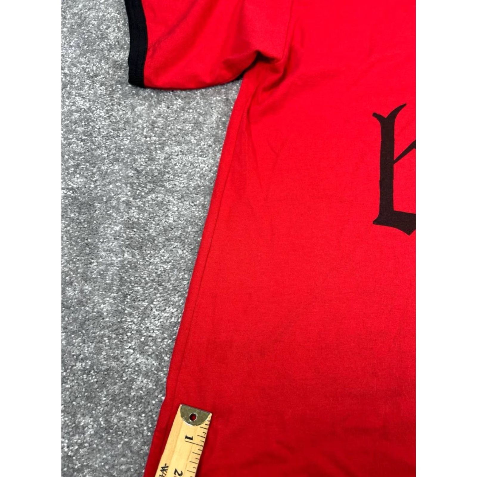 Vintage Billie Eilish Shirt Mens XL Red Cotton Crew Neck Short Sleeve T-Shirt Music 2010s Boys Mens Size US XL / EU 56 / 4 - 5 Thumbnail