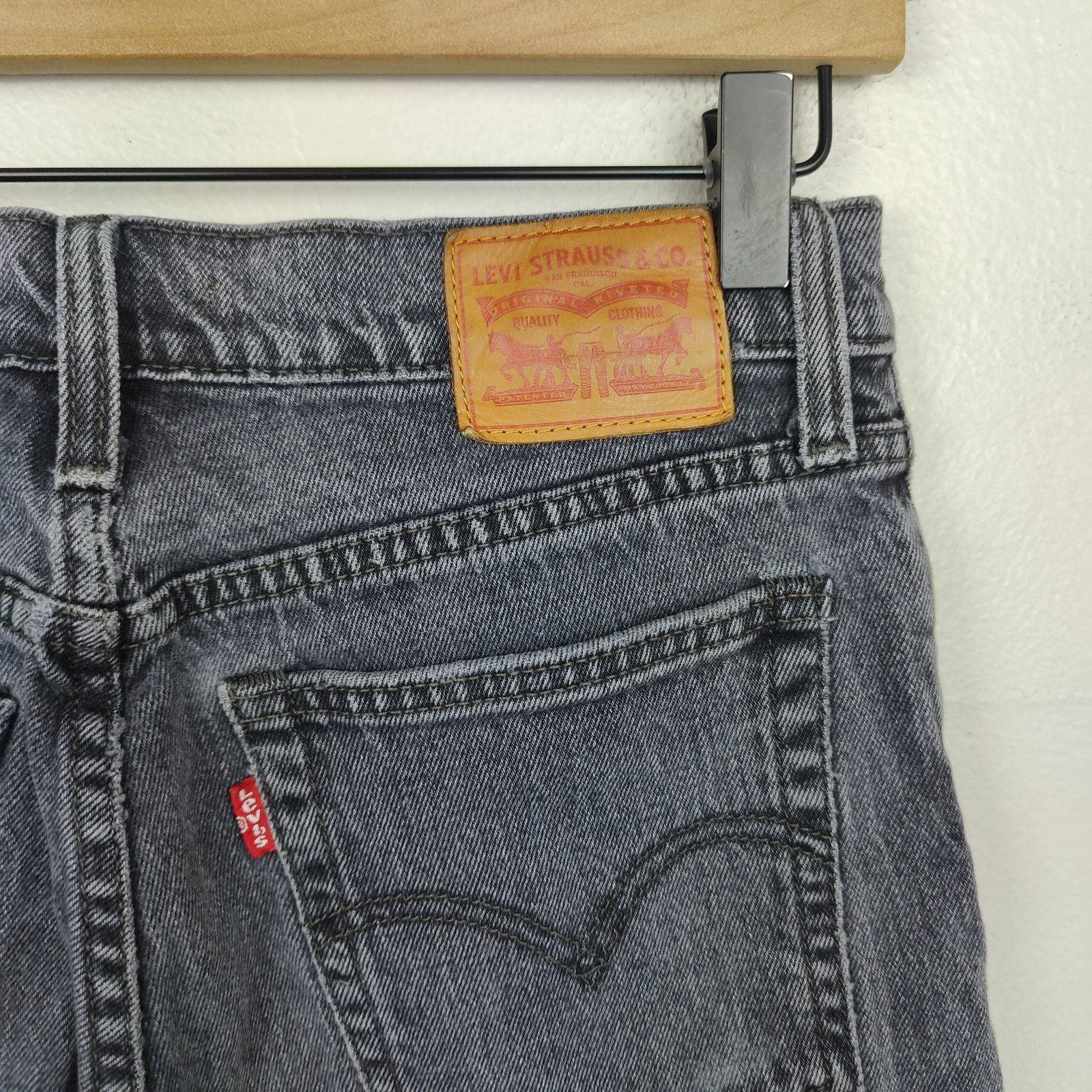 Levi's Levis Wedgie Straight Jeans Womens 27 That Girl Charcoal Size 27" / US 4 / IT 40 - 4 Thumbnail