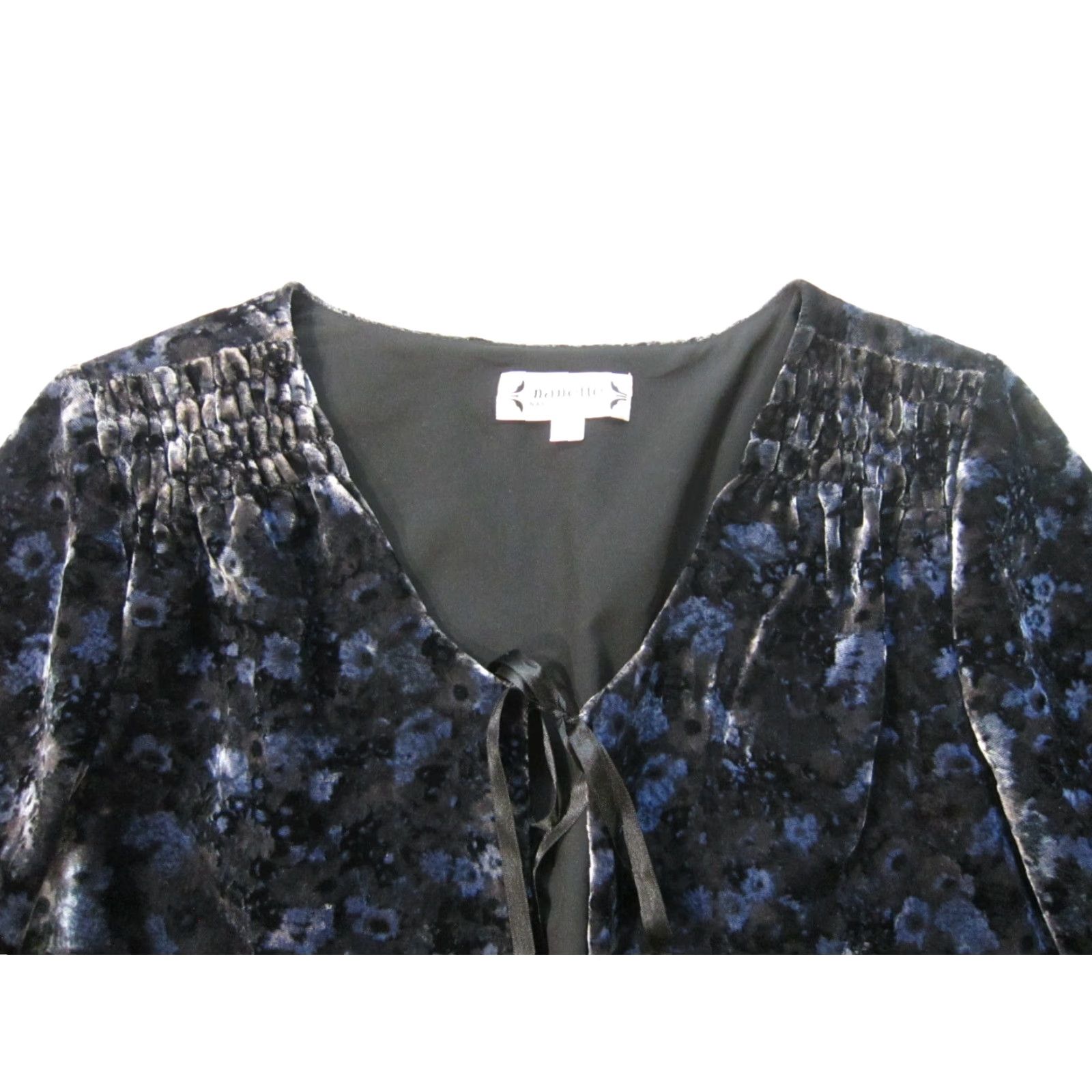 Nanette Lepore Nanette Lepore Blue Velvet Floral Coatagan Blazer Jacket Women 4 Blazer Coatigan Long Sleeve 80s 90s Floral Blue Tie VINTAGE Women Size S / US 4 / IT 40 - 2 Thumbnail