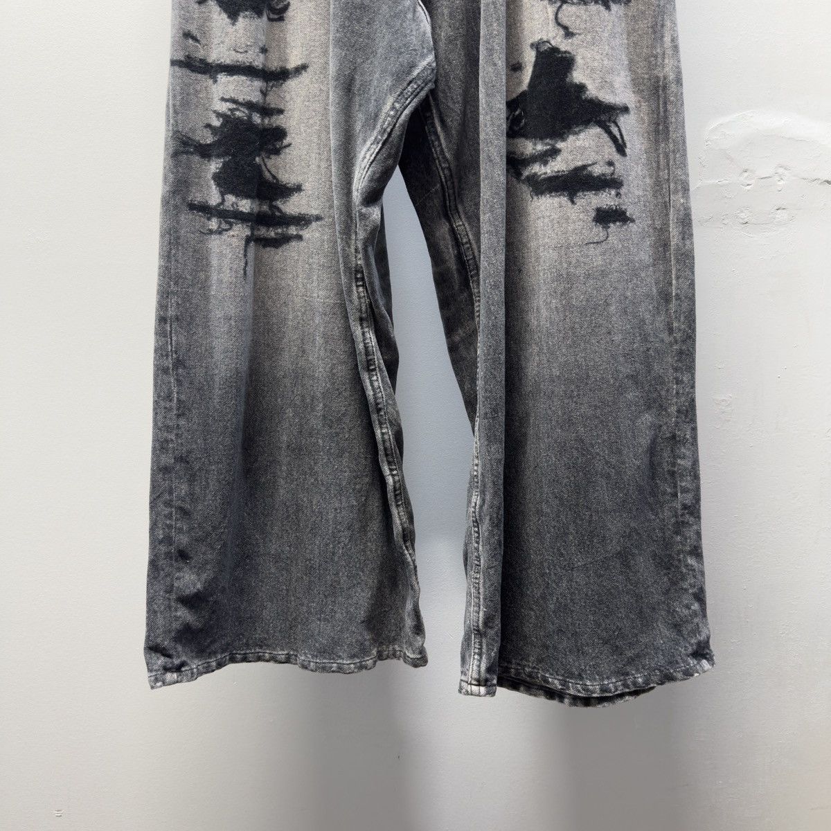 Balenciaga Balenciaga Winter 2021 Tromp L'oeil Sweatpants Black Demna Size US 33 - 8 Thumbnail