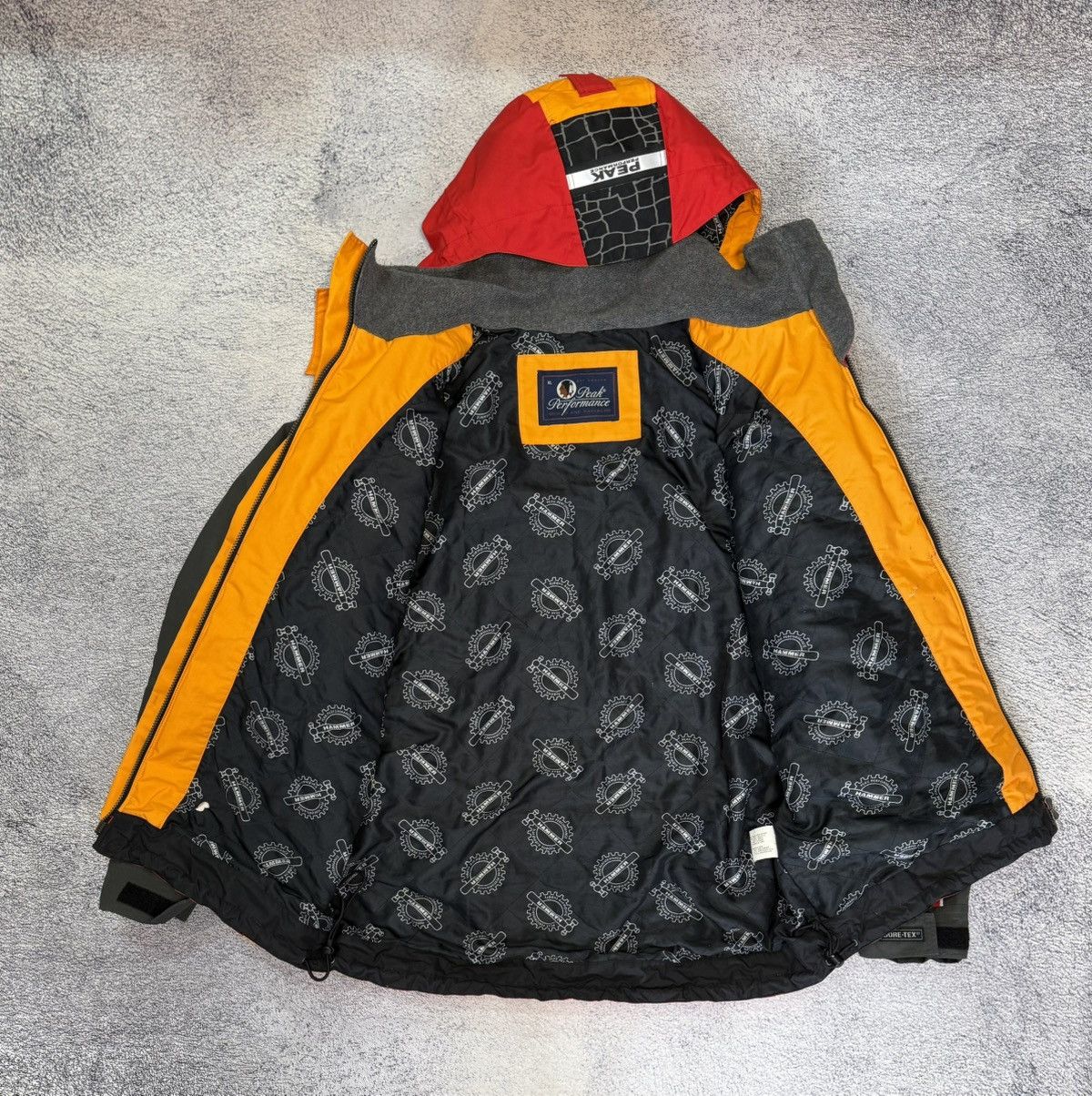Peak Performance Vintage Peak Performance Gore-Tex Jacket XL Hooded Outdoor Size US XL / EU 56 / 4 - 11 Thumbnail