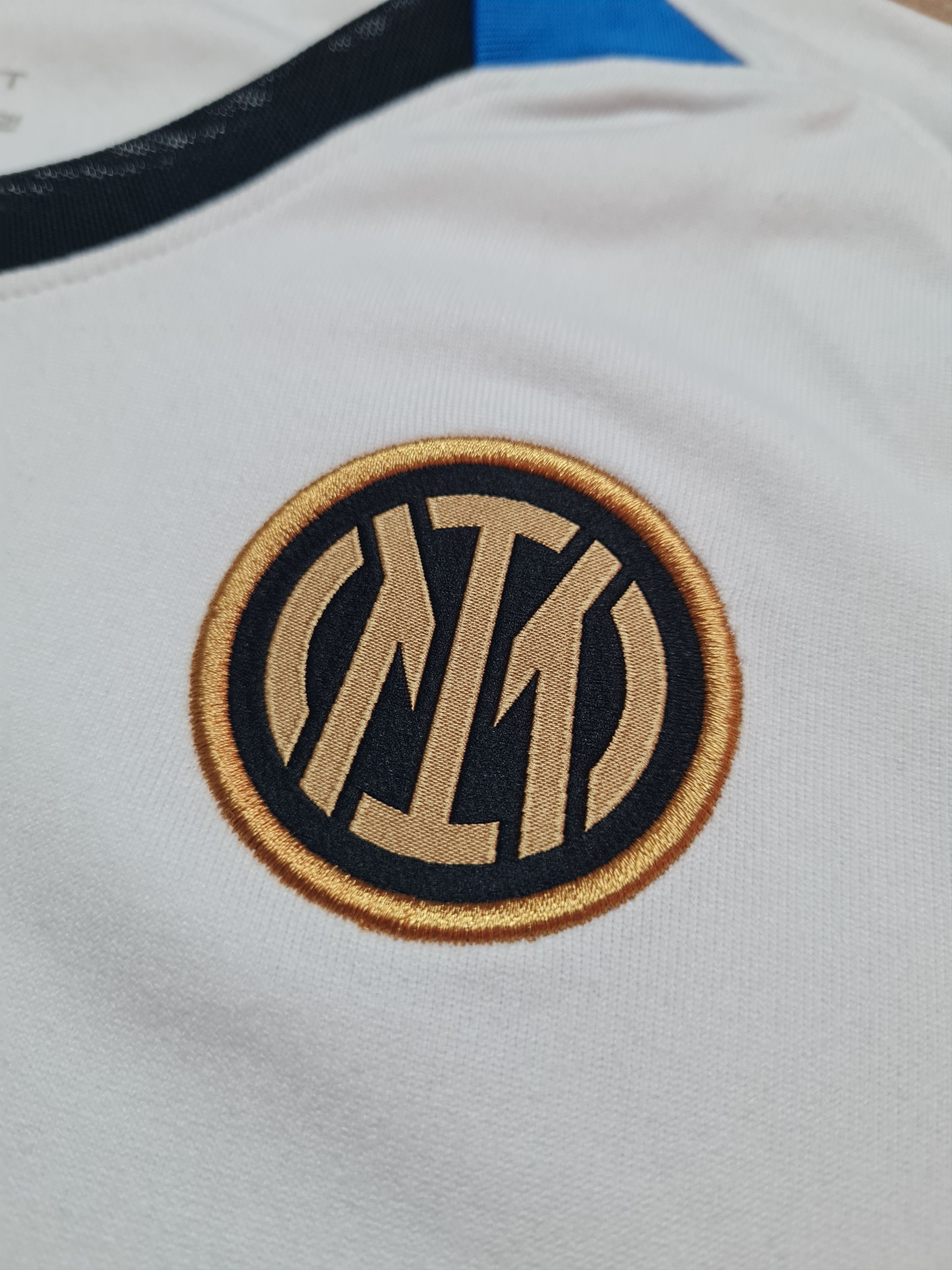 Nike Jersey Nike Inter 21-22 Lifestyle Shirt Leaked Would Have Size S / US 4 / IT 40 - 11 Thumbnail
