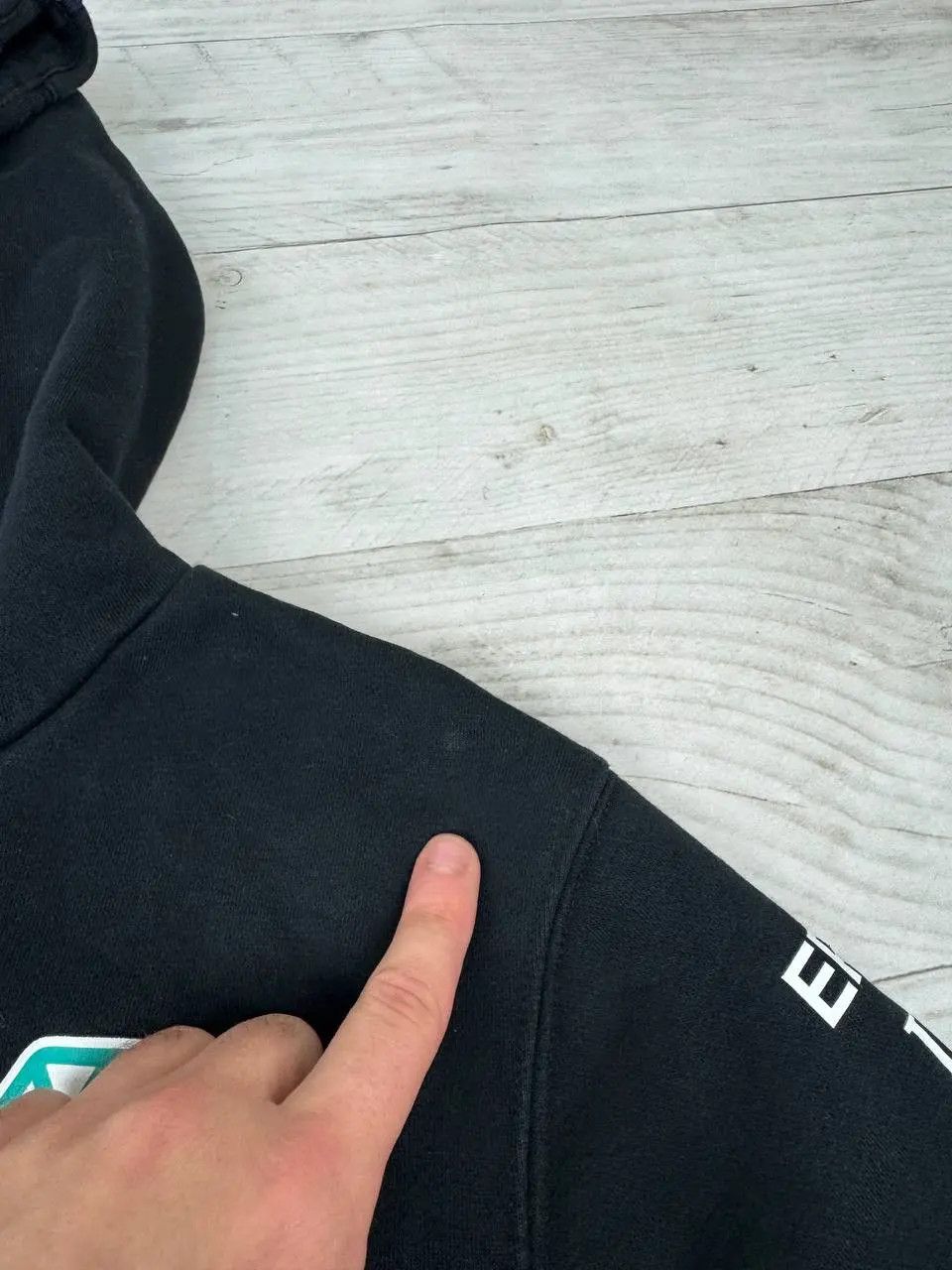 Mercedes-Benz Mercedes Benz AMG Petronas Formula One F1 Racing Hoodie Size US M / EU 48-50 / 2 - 16 Thumbnail