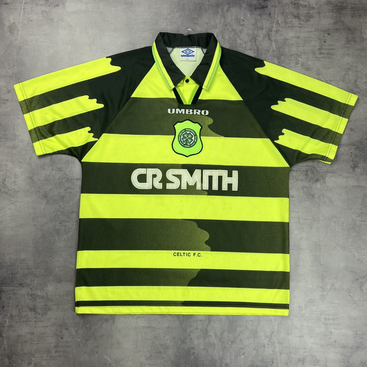 Umbro Rare! Celtic 1996/97 Umbro Soccer Jersey Shirt Vintage Size US XL / EU 56 / 4 - 2 Thumbnail