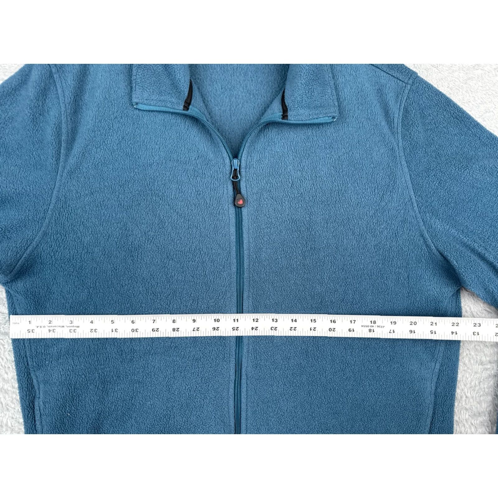 Vintage Woolrich Jacket Mens Large Blue 100% Polyester Fleece Pockets Windbreaker Zip Full Zip Insulated Lined Pockets Reversible Size US L / EU 52-54 / 3 - 7 Thumbnail