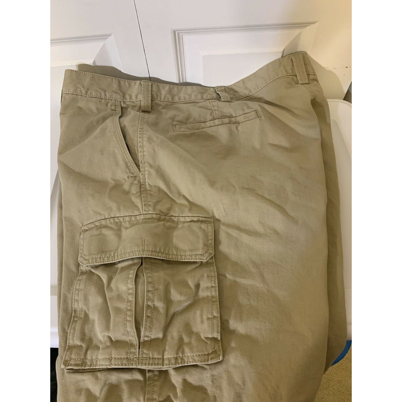 Dockers Dockers Men’s Sz 44 tan Cargo Shorts Cotton Regular Fit Mult Size US 44 / EU 60 - 6 Thumbnail