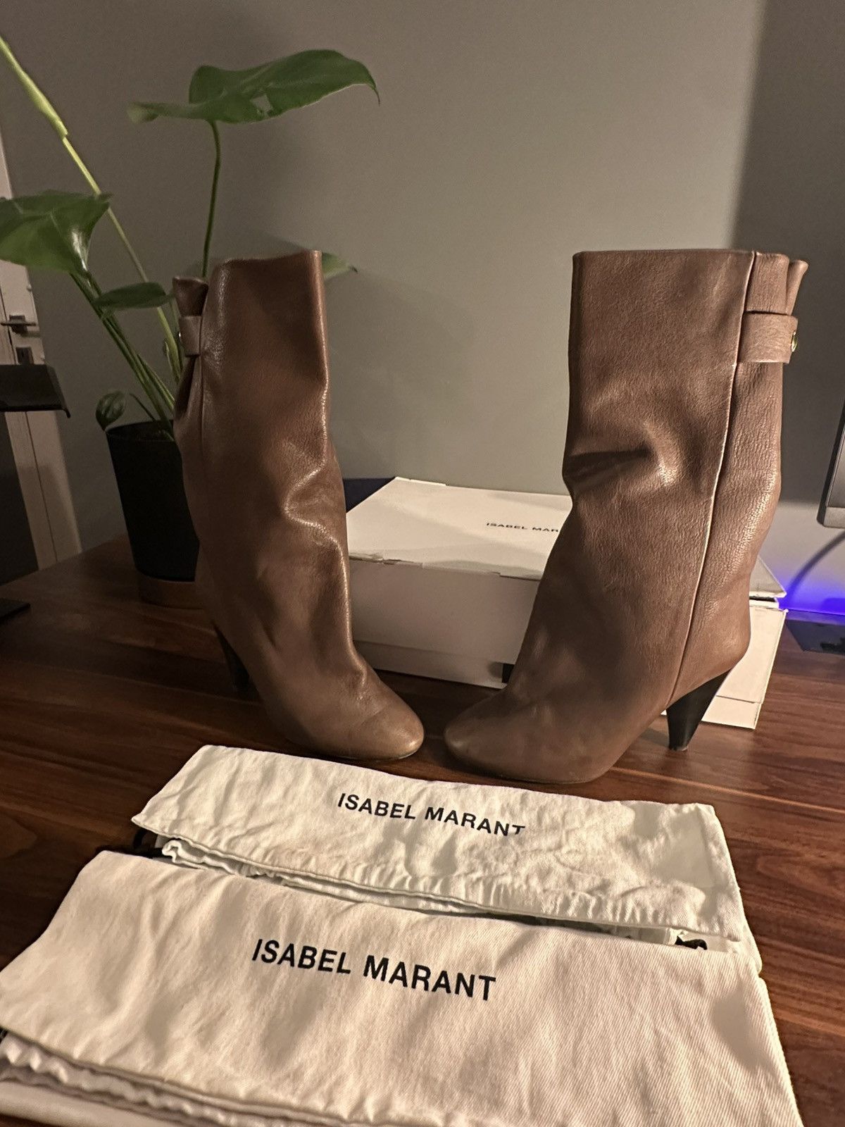 Isabel Marant Isabel Marant Boost Lakfee Size US 7.5 / IT 37.5 - 3 Thumbnail